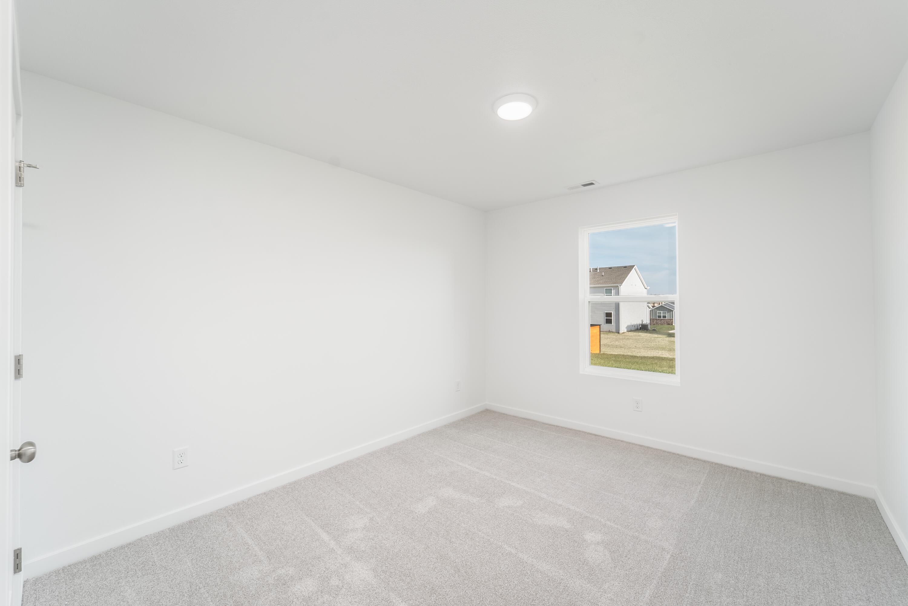 845 South Somerset Drive Property Photo 6