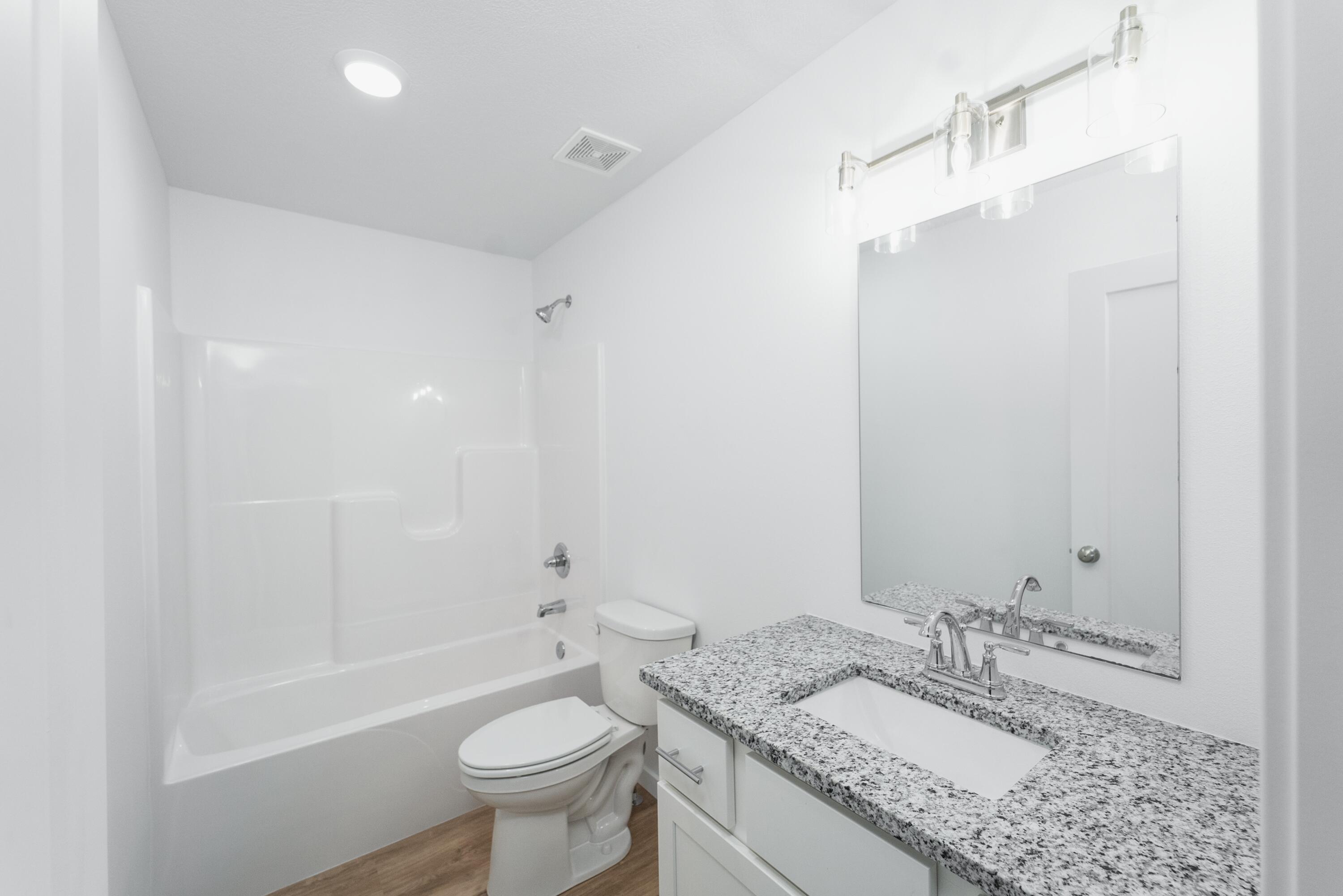 845 South Somerset Drive Property Photo 8