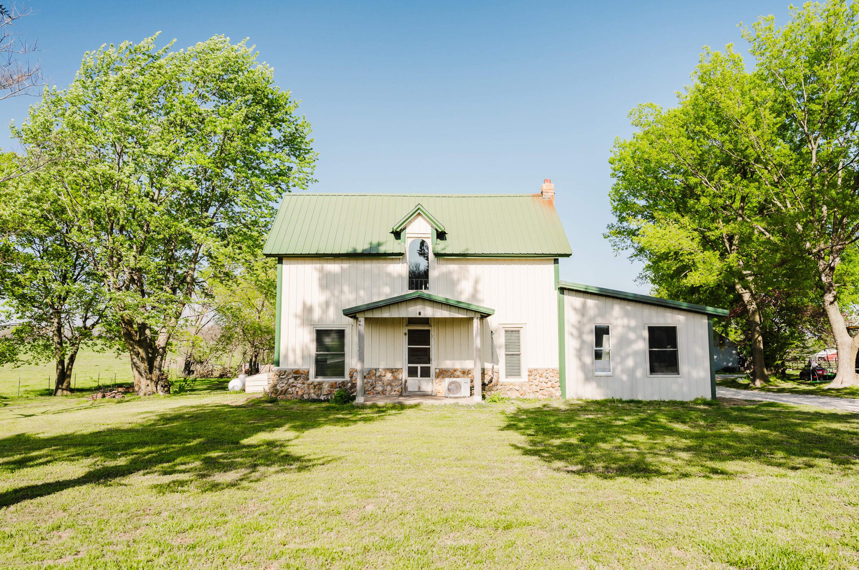 20237 State Highway V V Property Photo