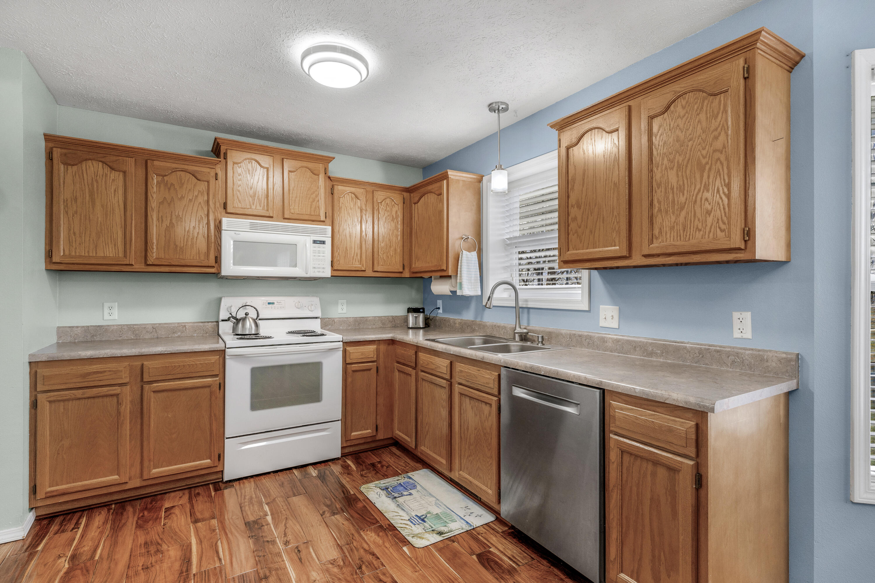 700 West Snider Street Property Photo 13