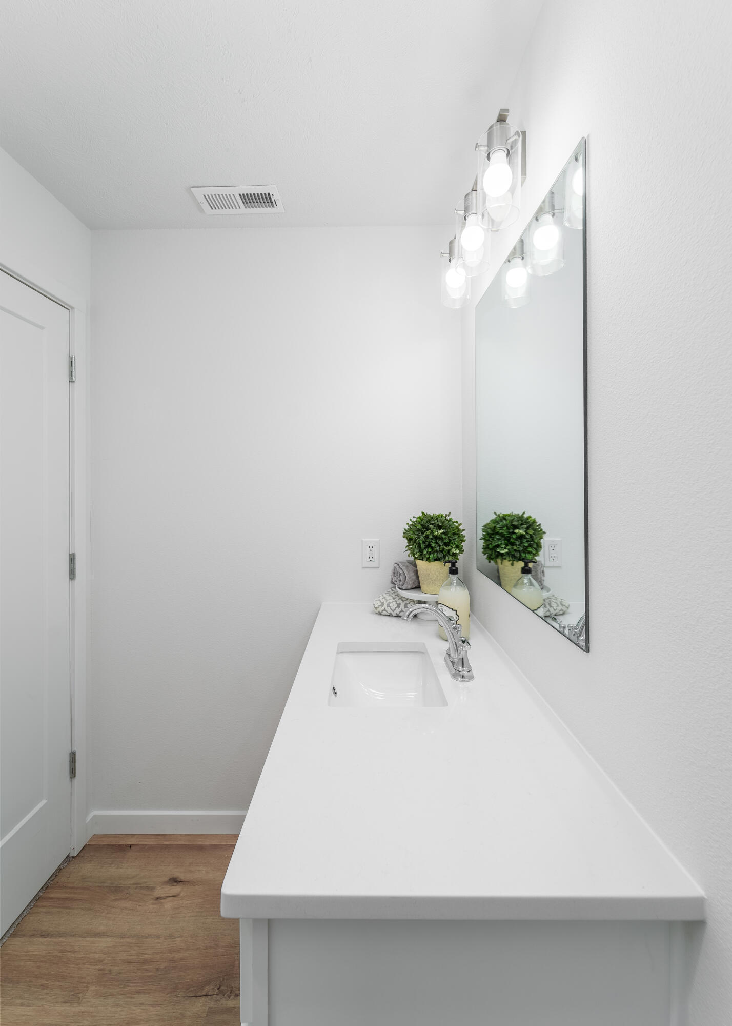 867 South Orchard Way Property Photo 29