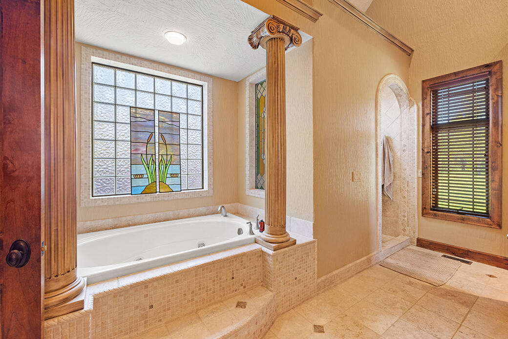 4873 South Farm Road 199 Property Photo 20