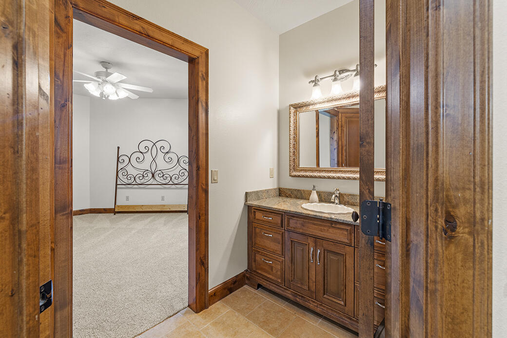 4873 South Farm Road 199 Property Photo 45