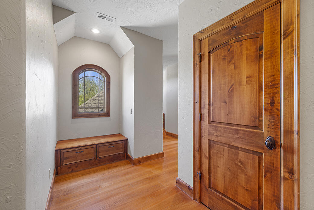 4873 South Farm Road 199 Property Photo 54
