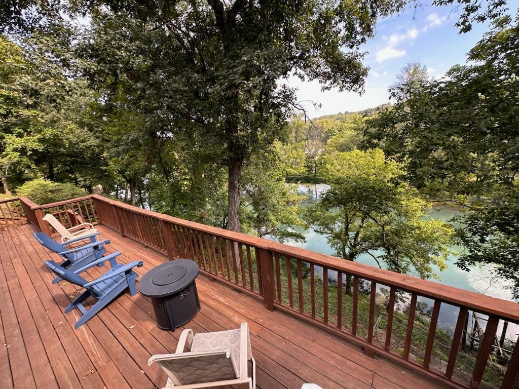 14 Riverbend Lane Property Photo 3
