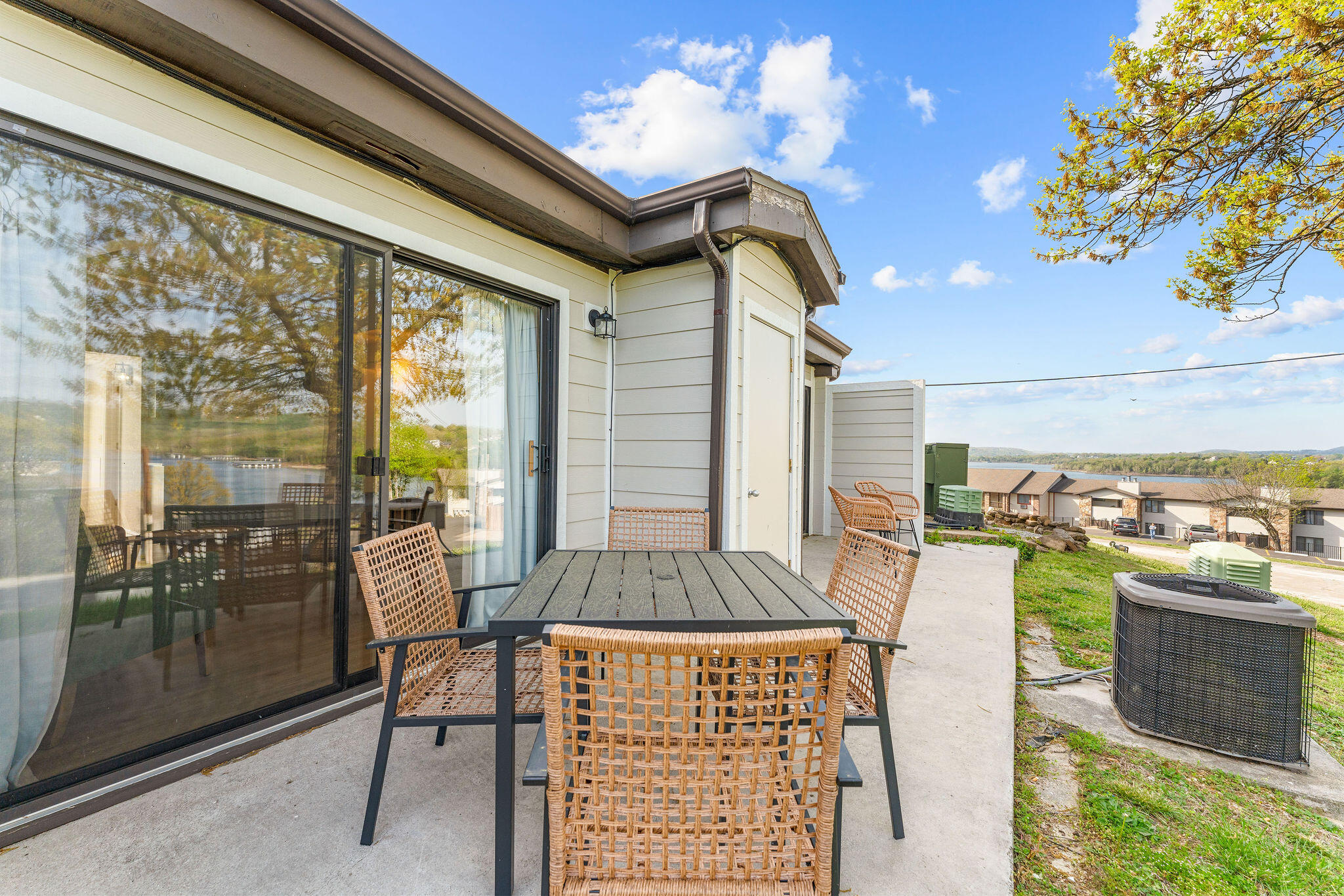 100 Getaway Circle Property Photo 19
