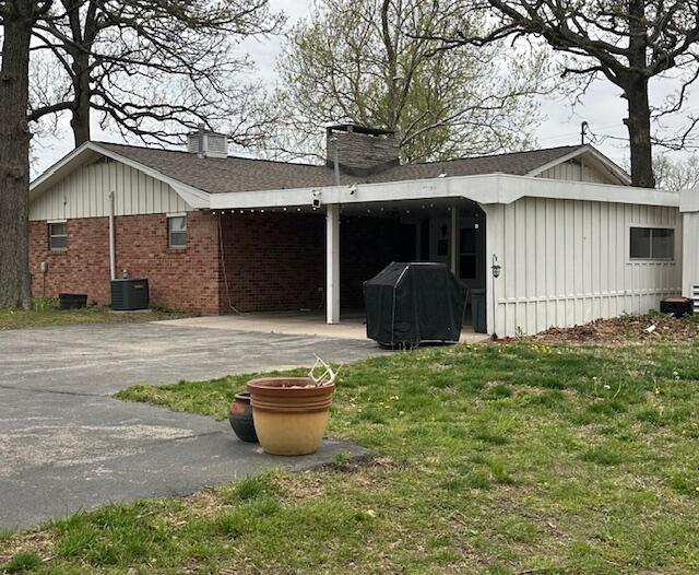 975 West 60th Street Property Photo 4