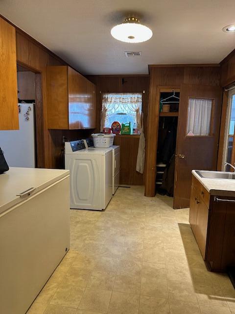 975 West 60th Street Property Photo 43
