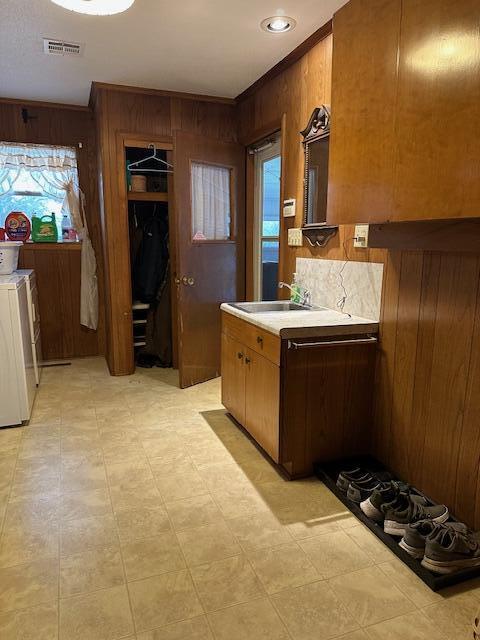 975 West 60th Street Property Photo 44