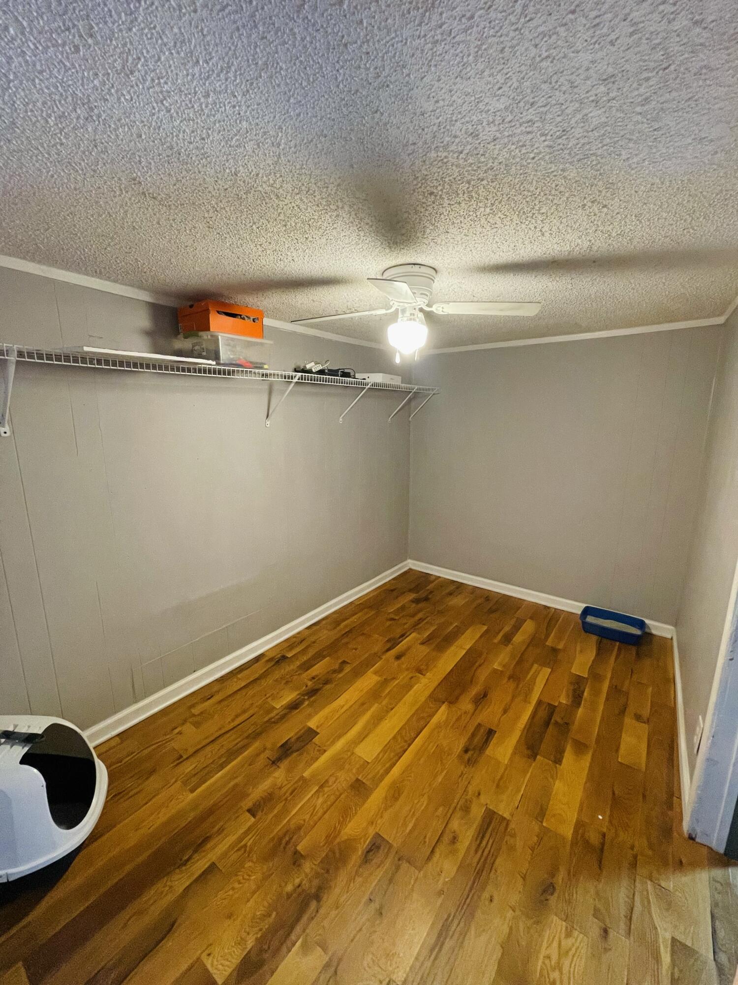 2038 North Weller Avenue Property Photo 17