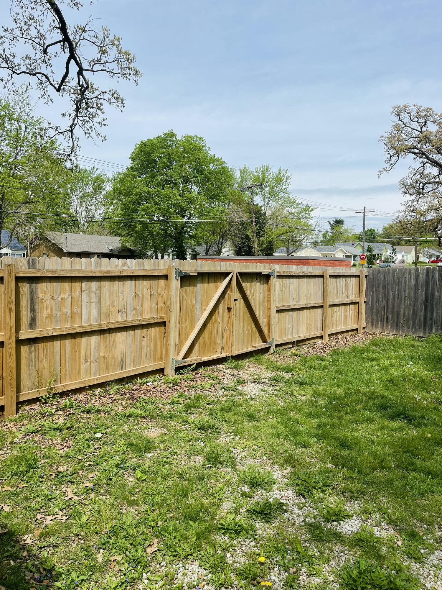 2038 North Weller Avenue Property Photo 22