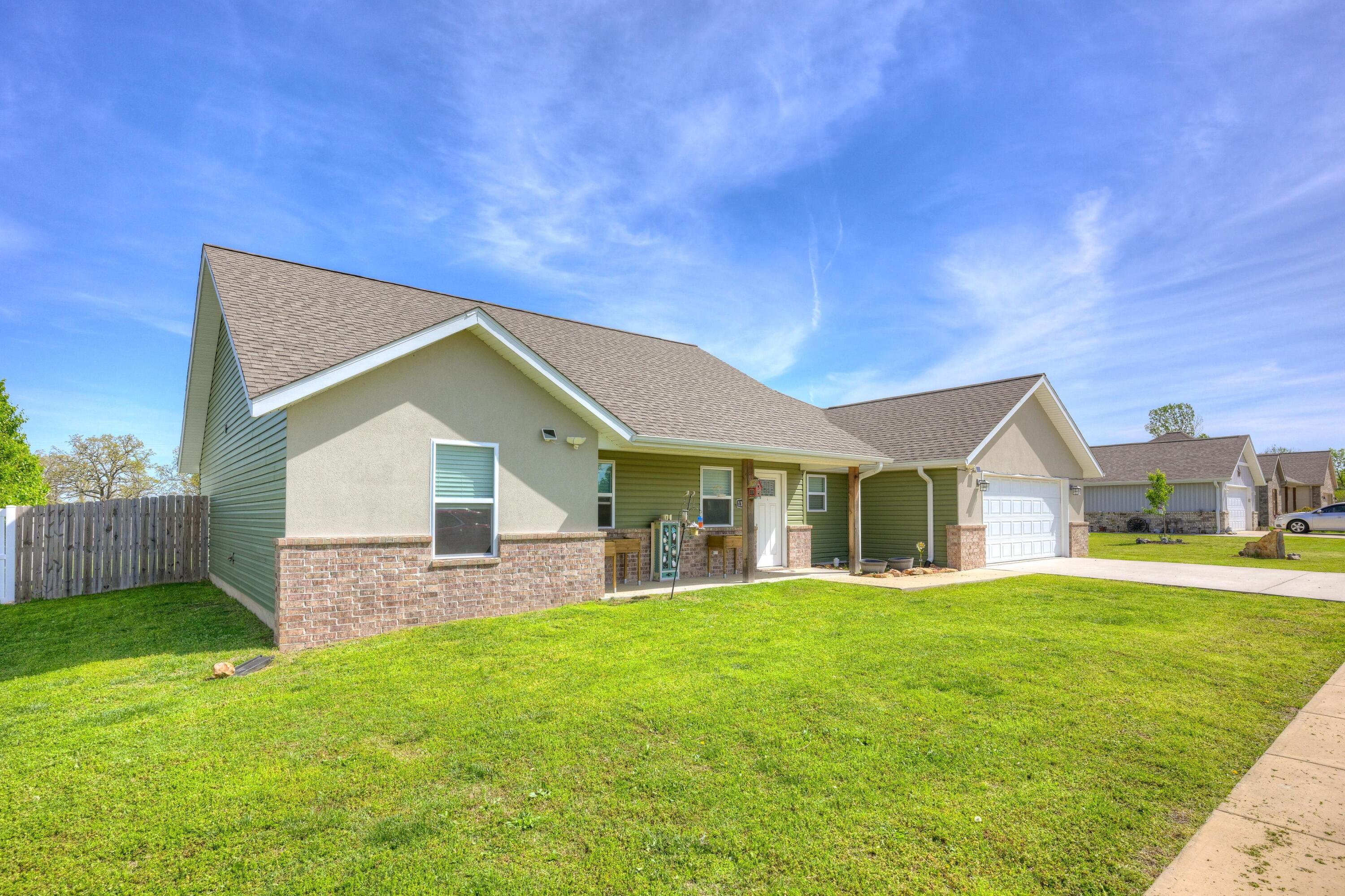 13574 Paisley Road Property Photo 3