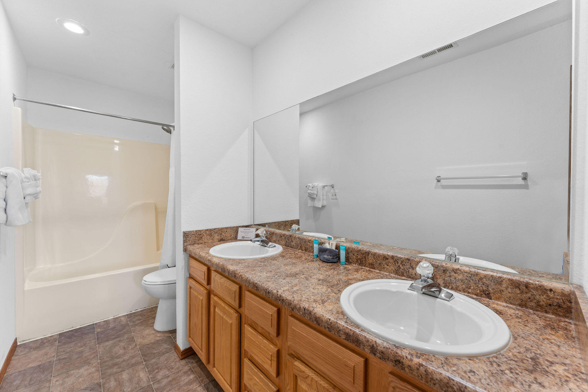 10 Woodpecker Lane Property Photo 13