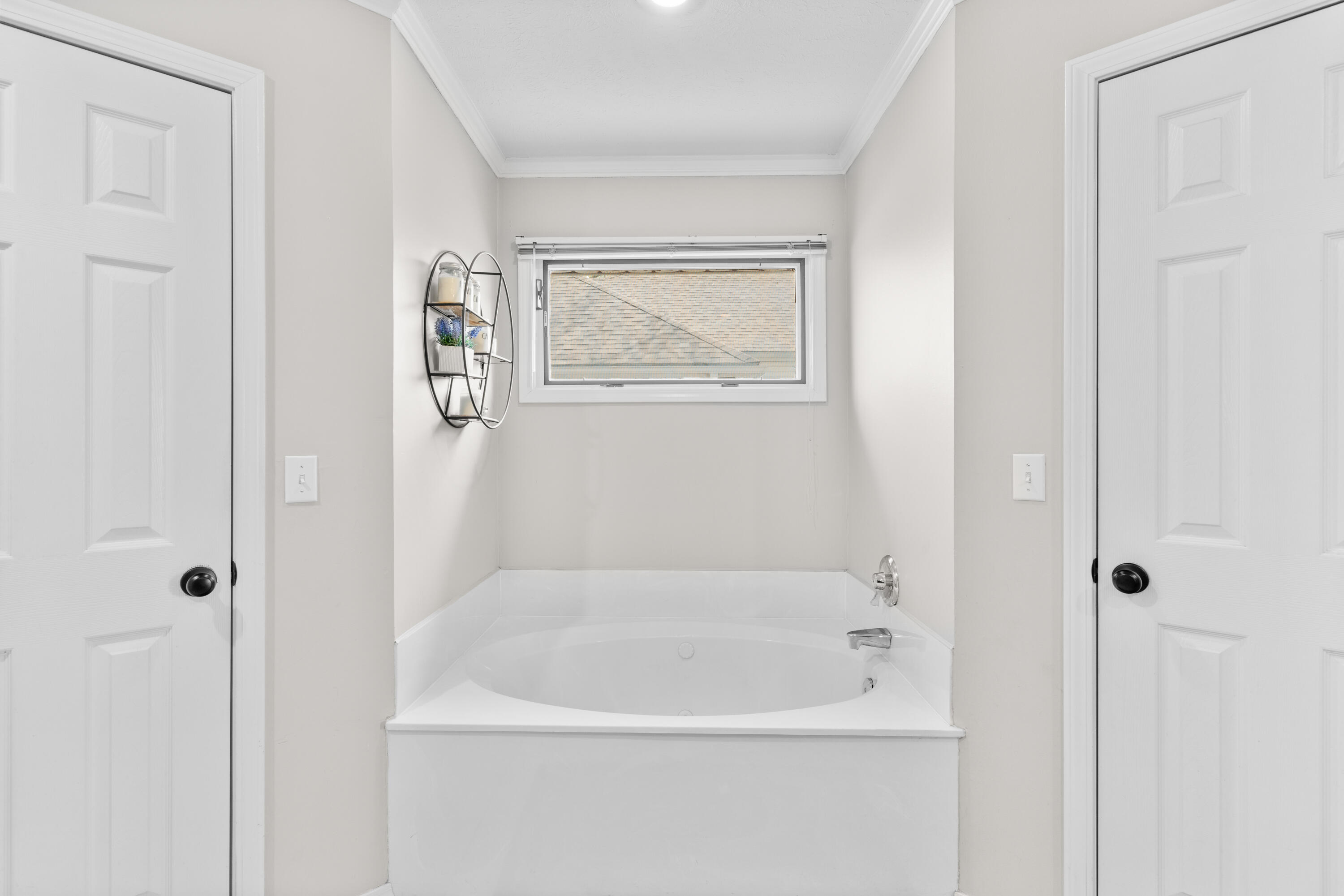 840 East Gaslight Drive Property Photo 23