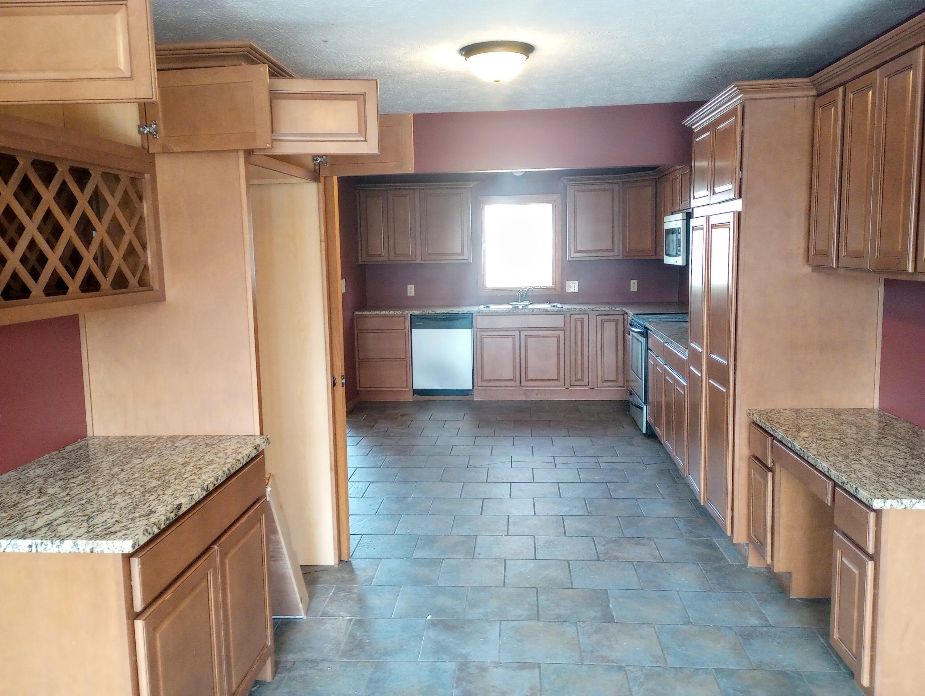 500 West 15th Street Property Photo 9