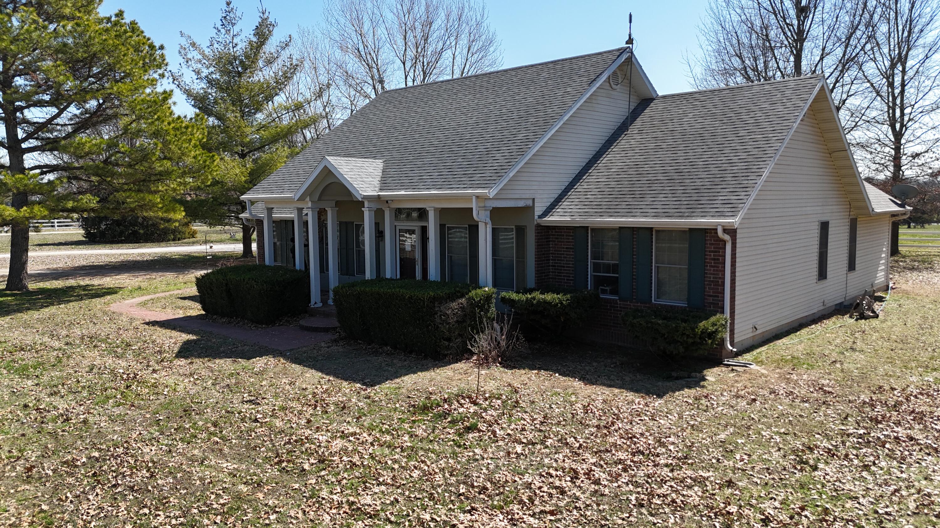 1639 Lawrence 2140 Property Photo 6