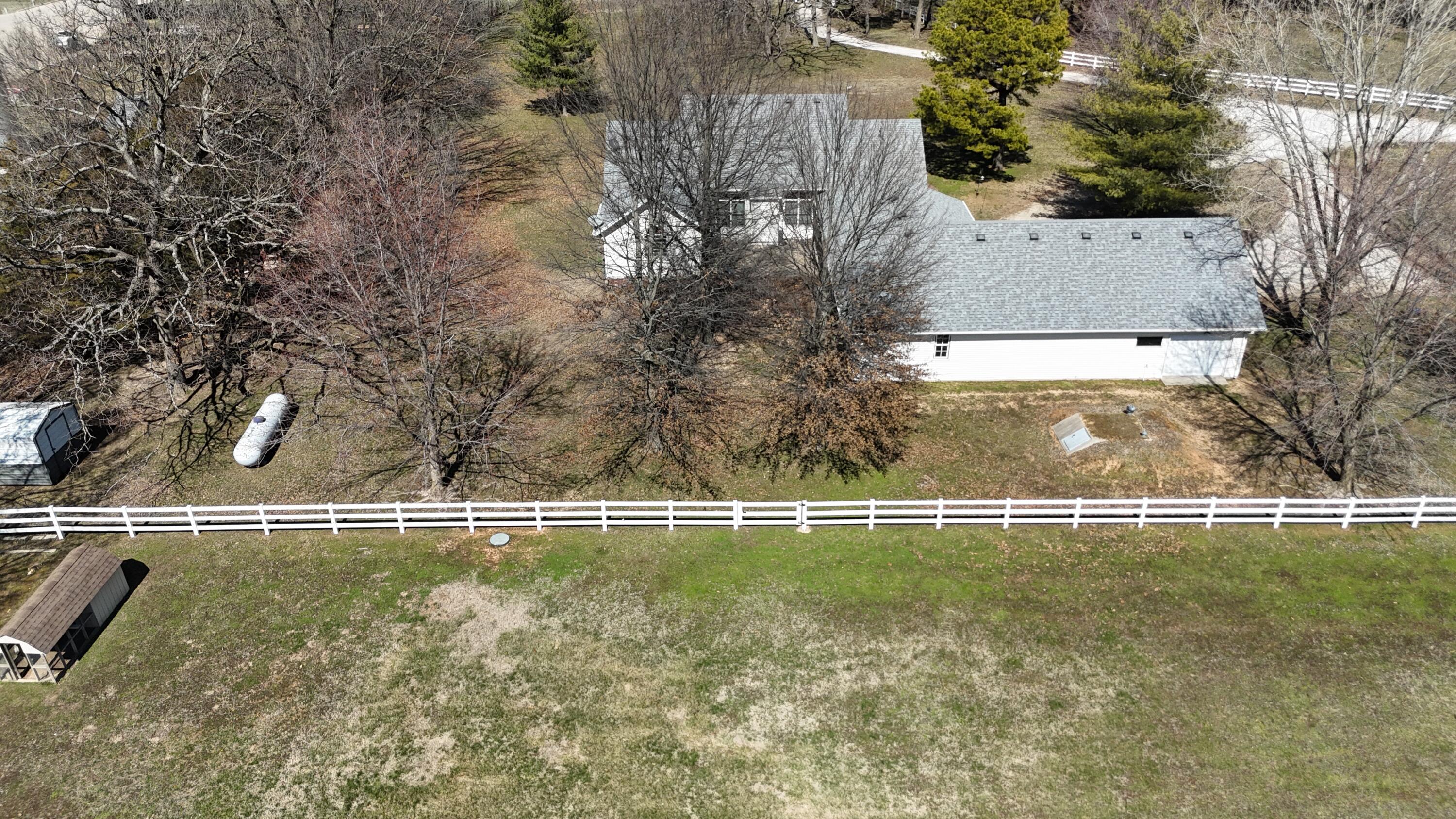 1639 Lawrence 2140 Property Photo 8