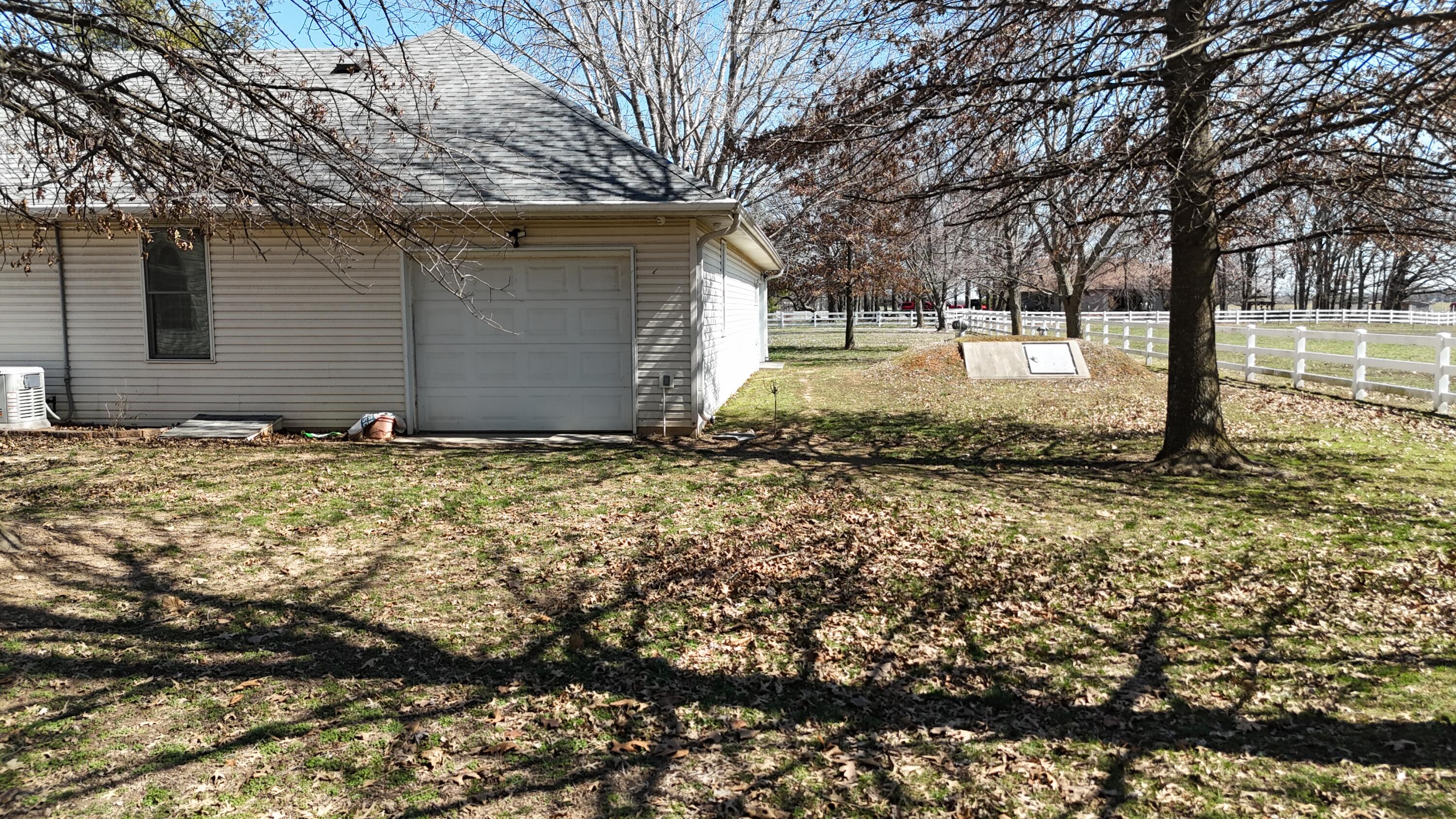 1639 Lawrence 2140 Property Photo 10