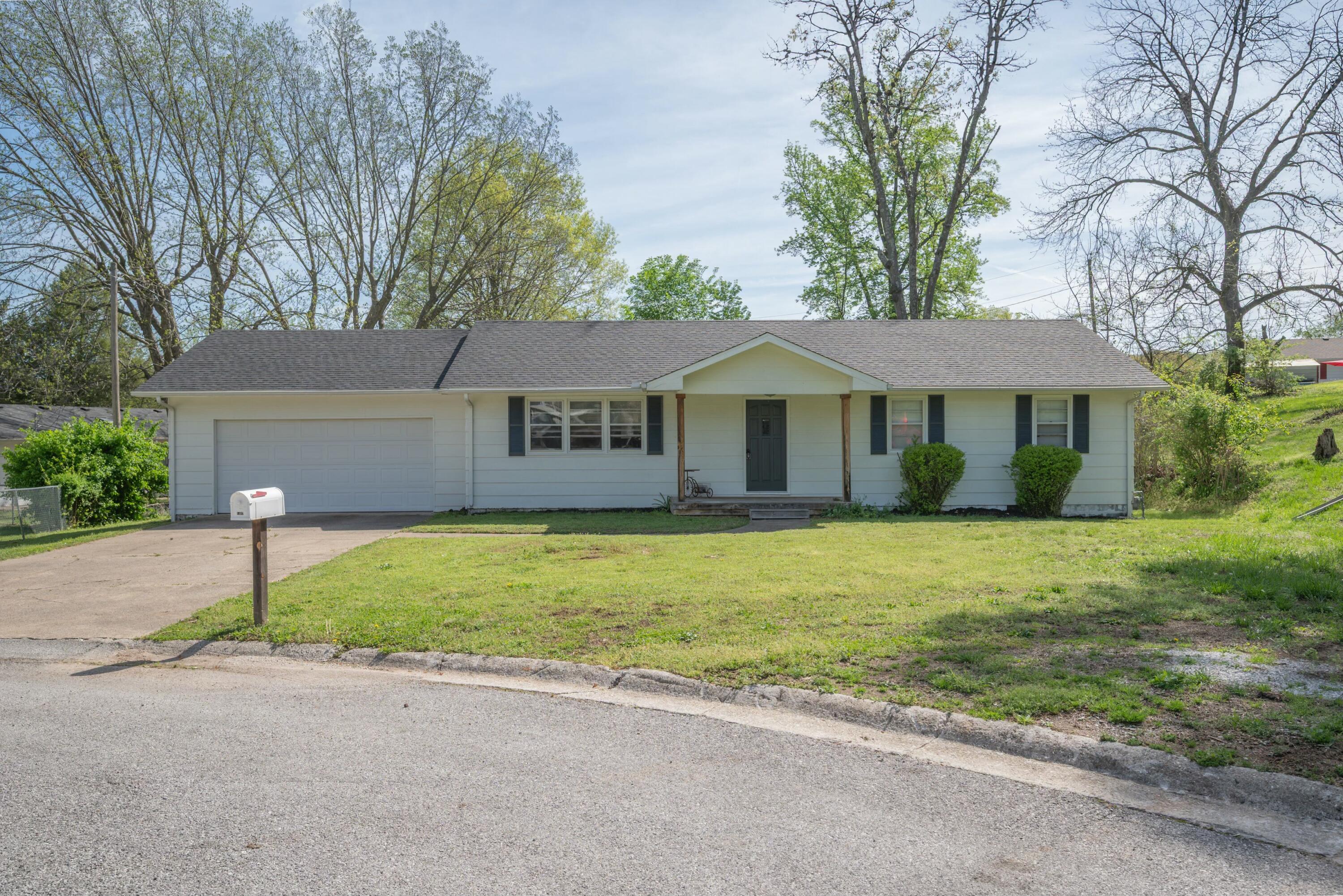1407 Knapp Court Property Photo