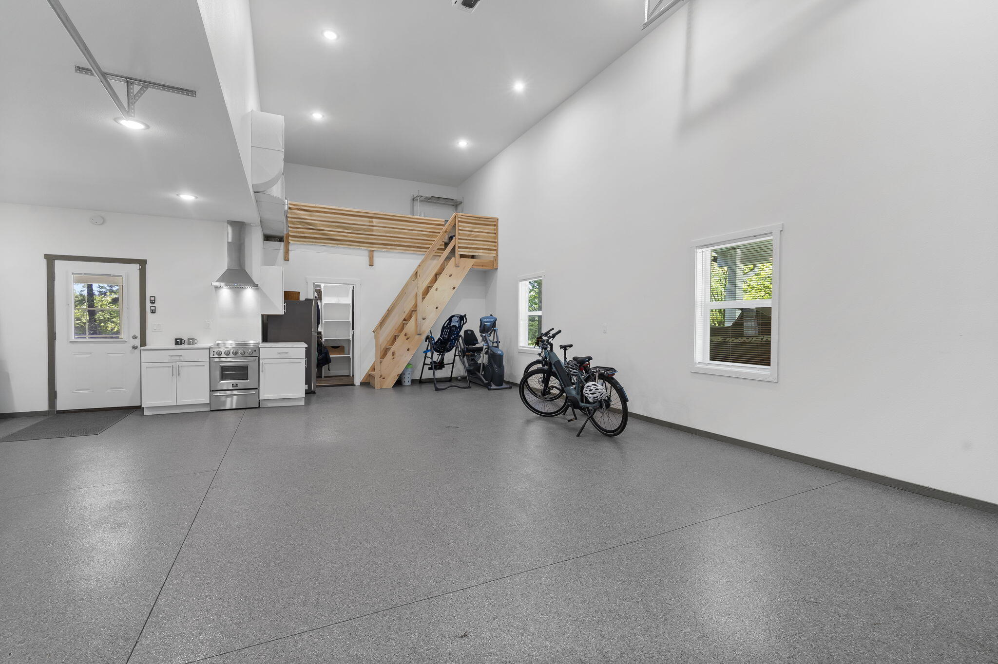 435 Schodack Road Property Photo 12