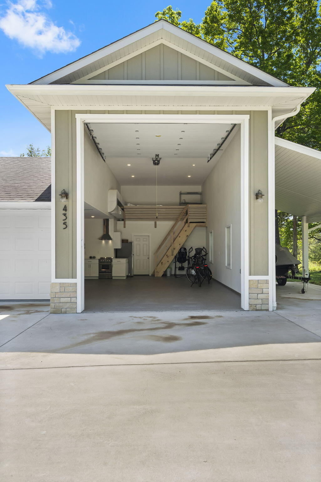 435 Schodack Road Property Photo 13