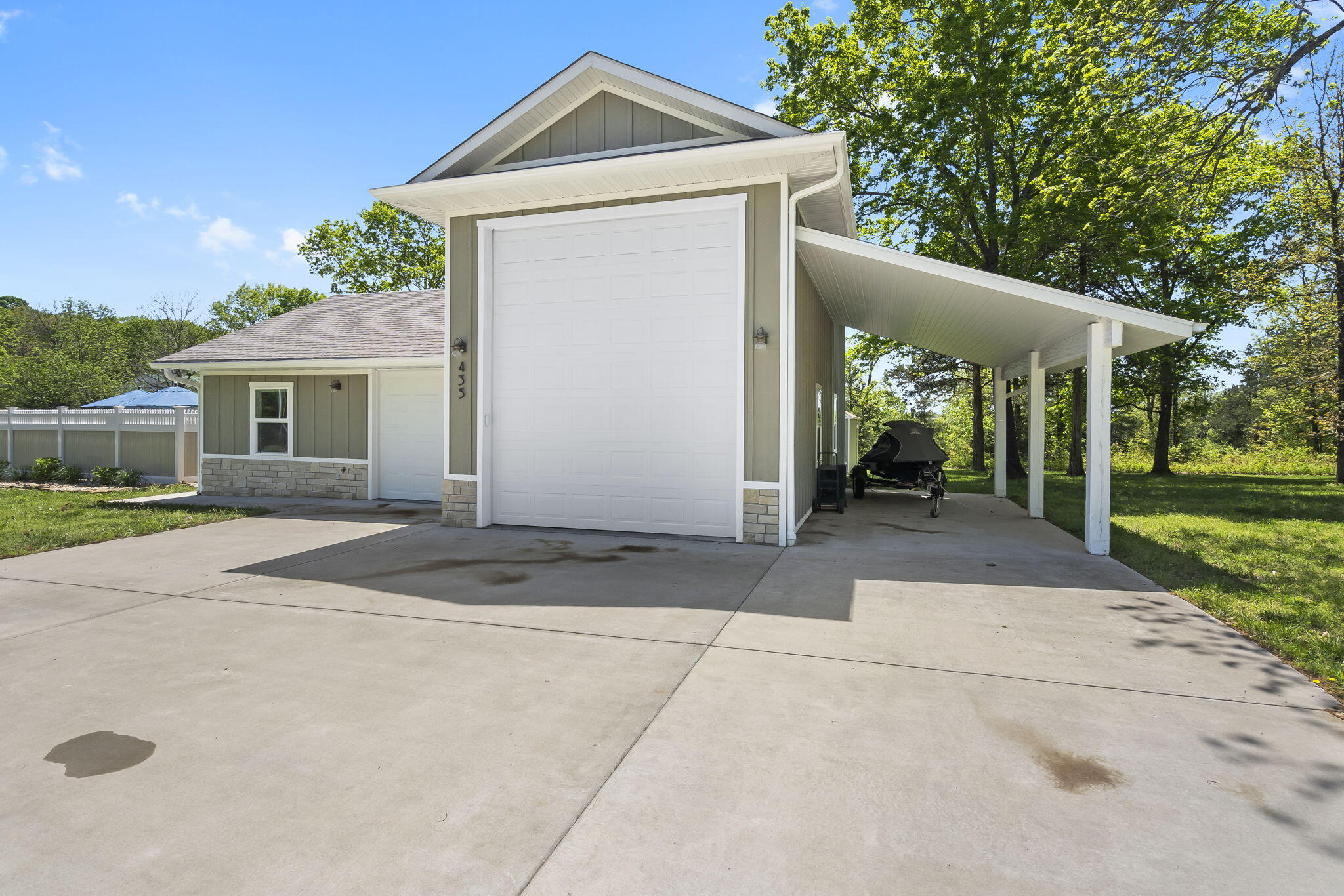 435 Schodack Road Property Photo 17