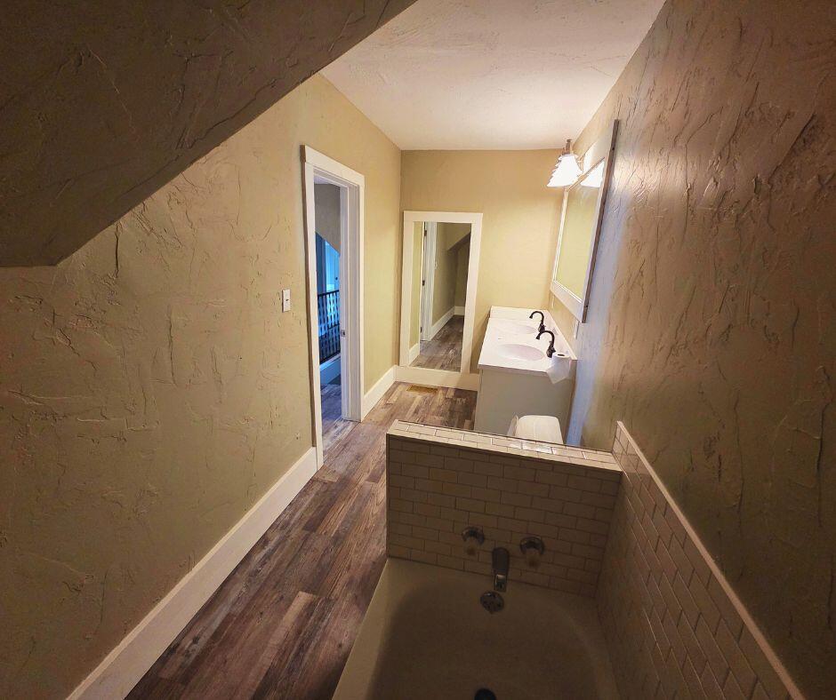 310 West North Street Property Photo 25
