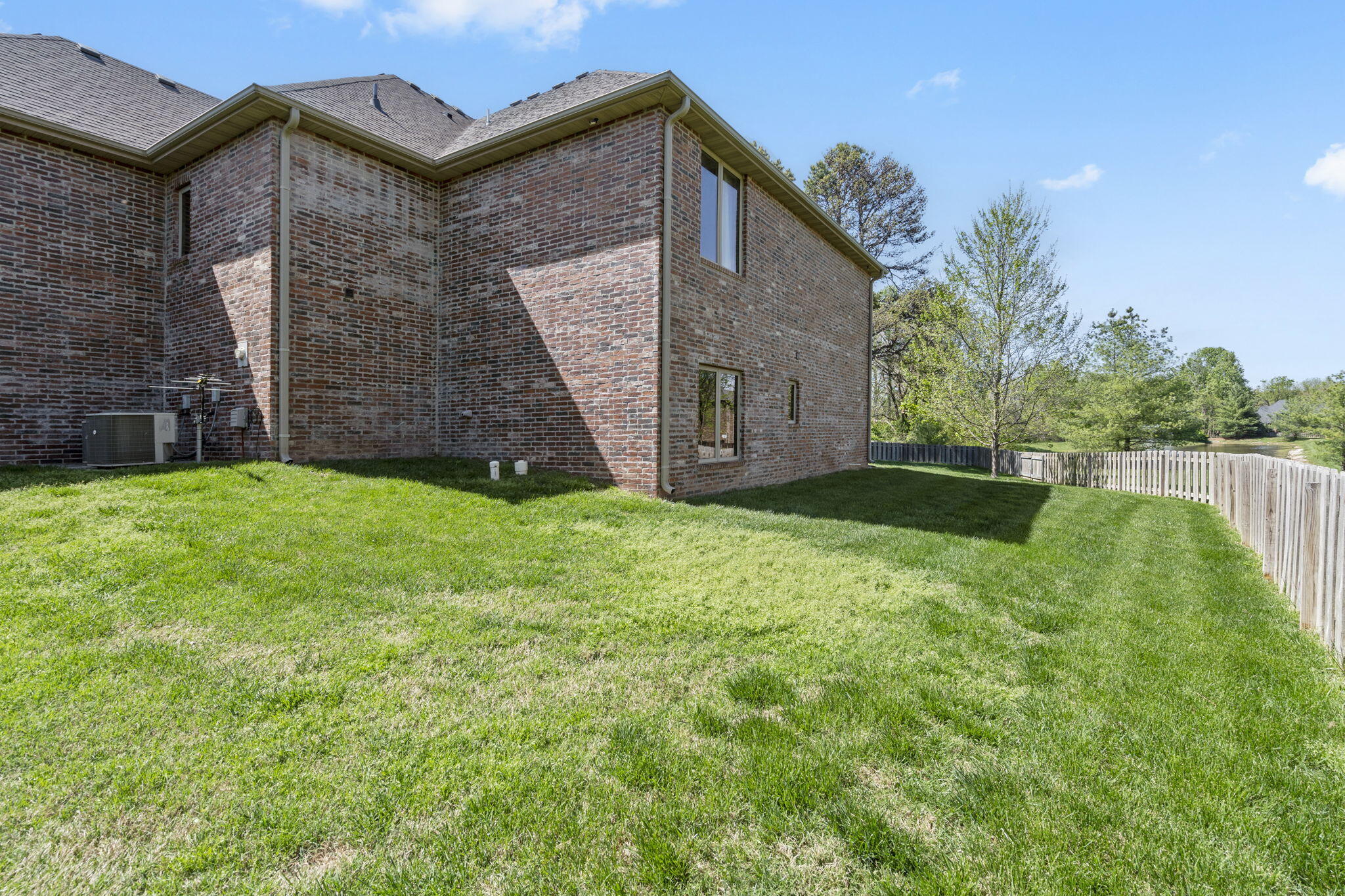 803 East Tracker Road Property Photo 44