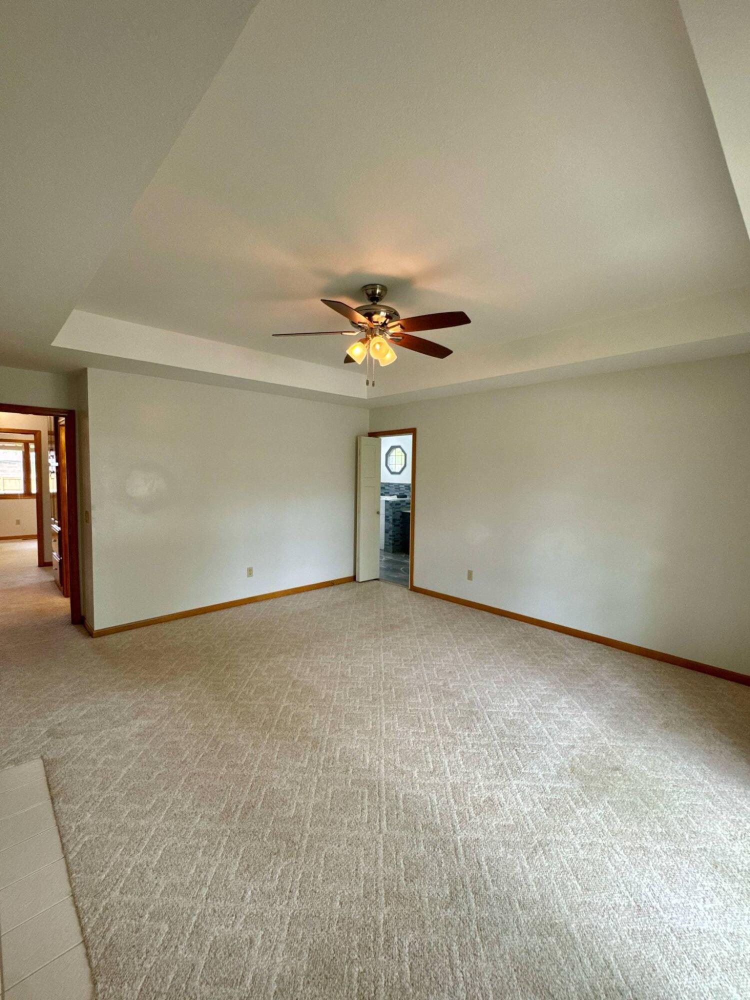 905 Park Property Photo 23