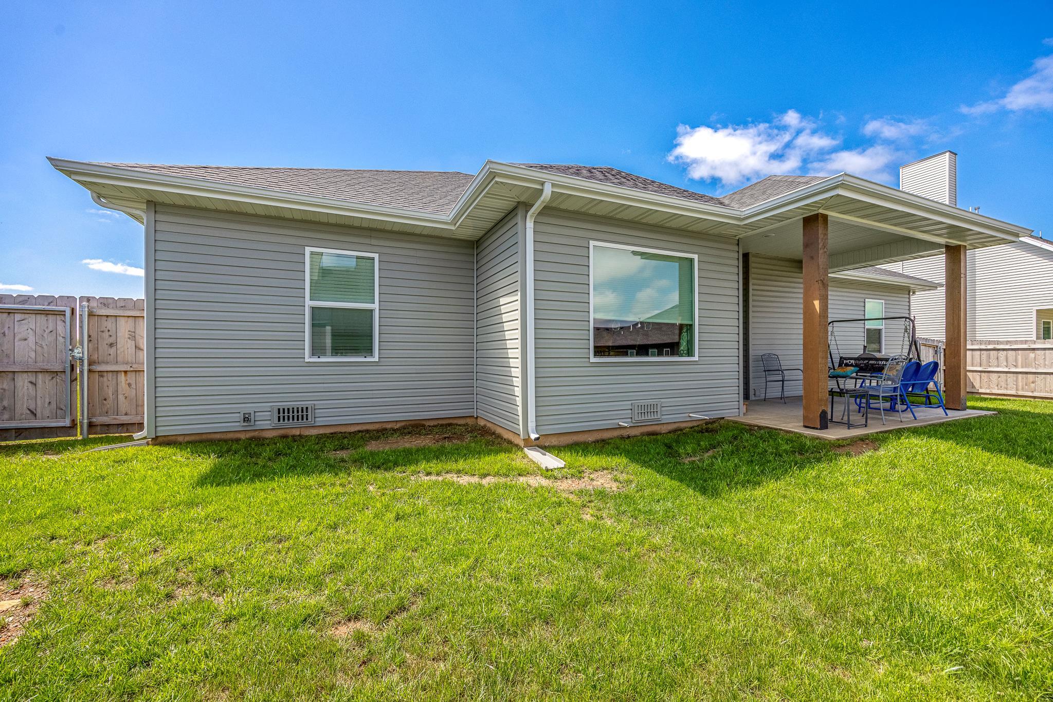 169 East Cowling Street Property Photo 31