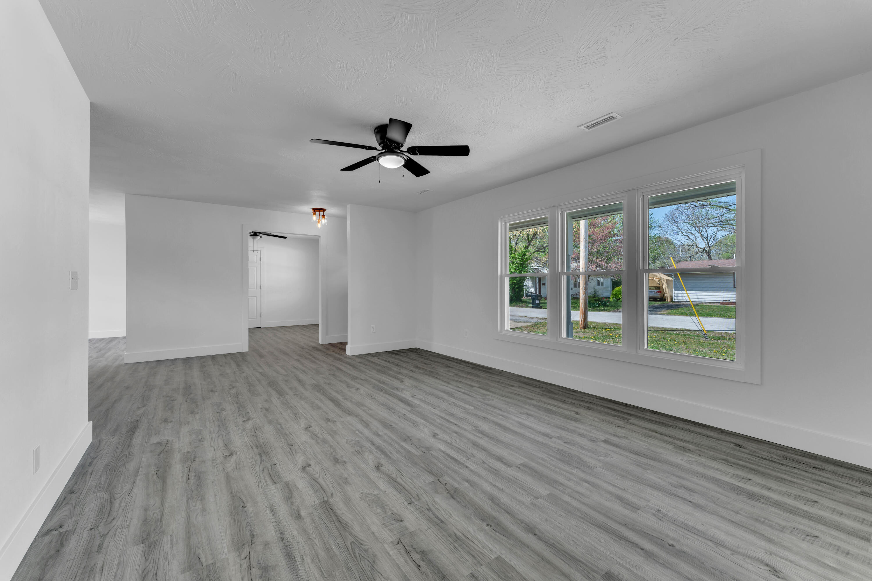 510 North Flint Avenue Property Photo 10