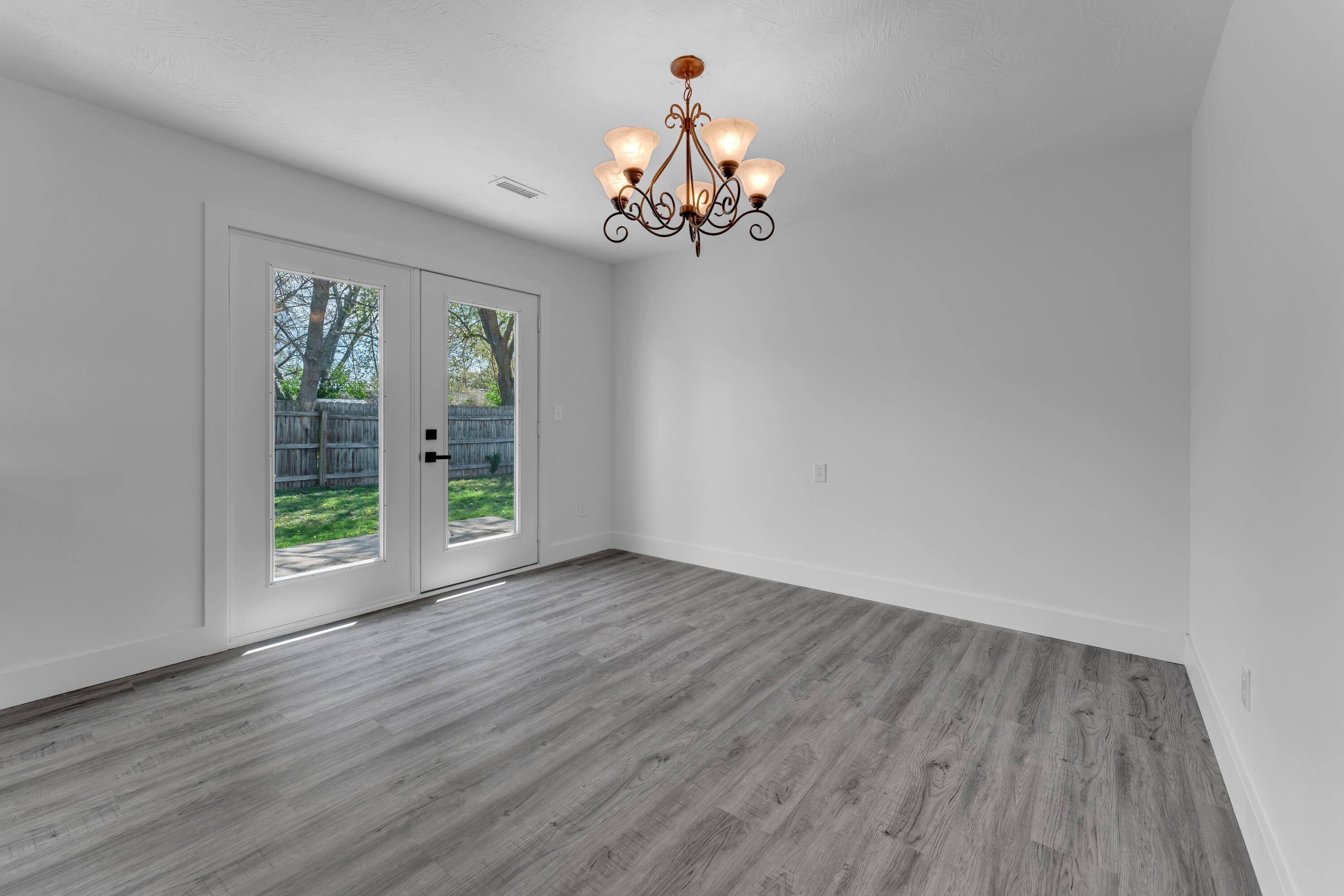 510 North Flint Avenue Property Photo 20