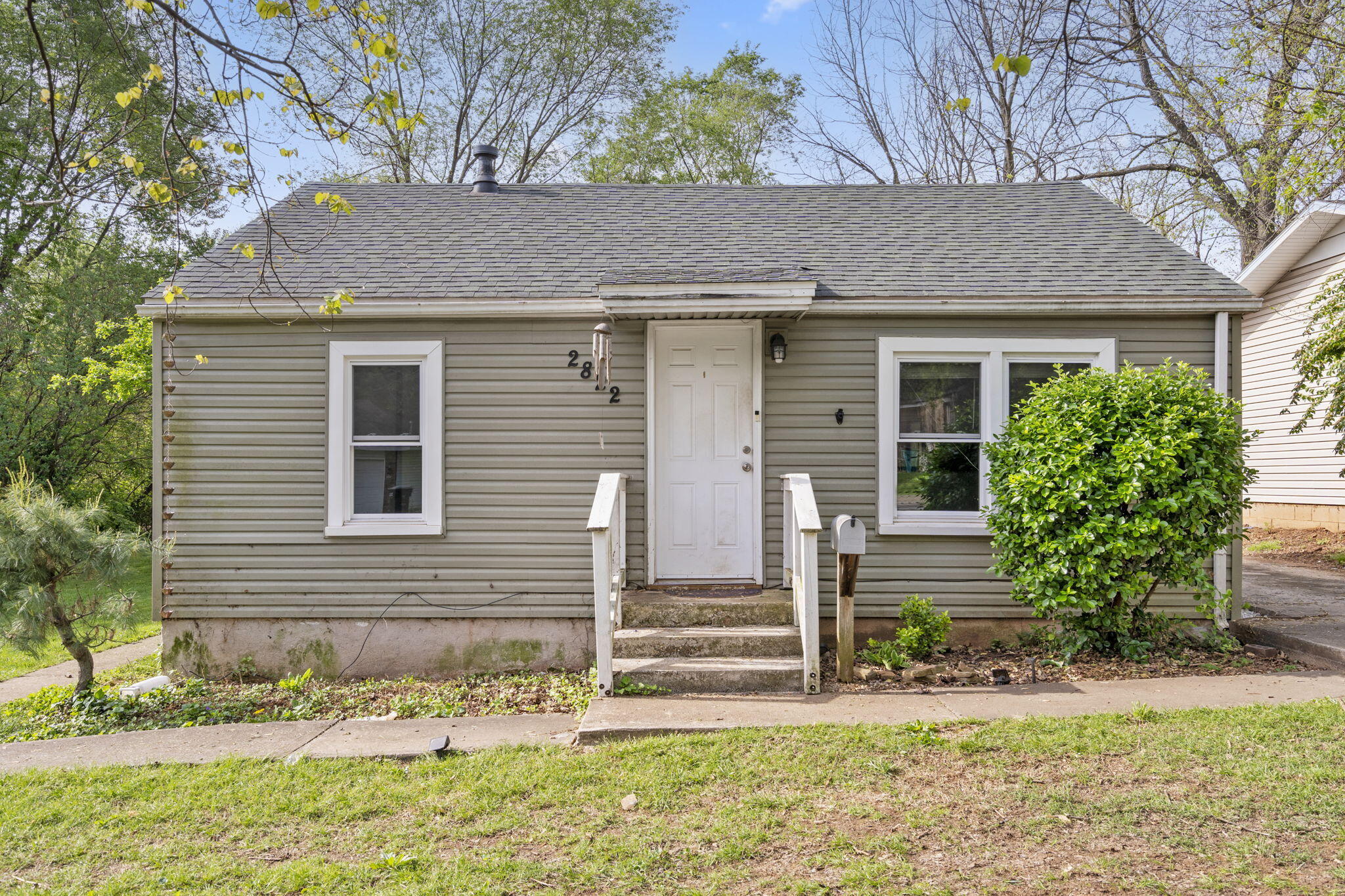 2822 West College Street Property Photo 1