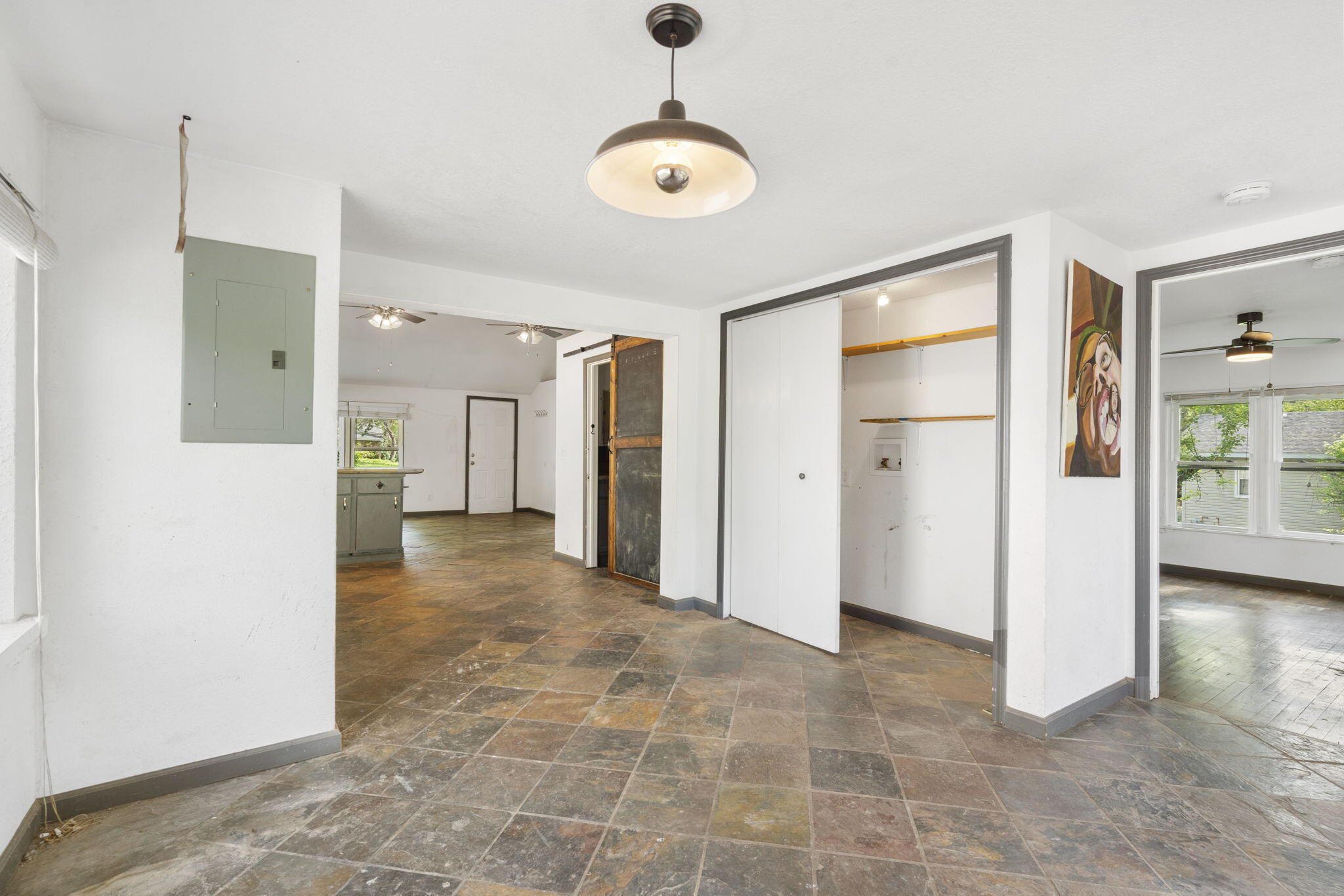 2822 West College Street Property Photo 11