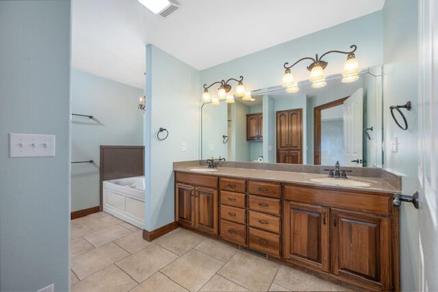 4614 West 28th Place Property Photo 15