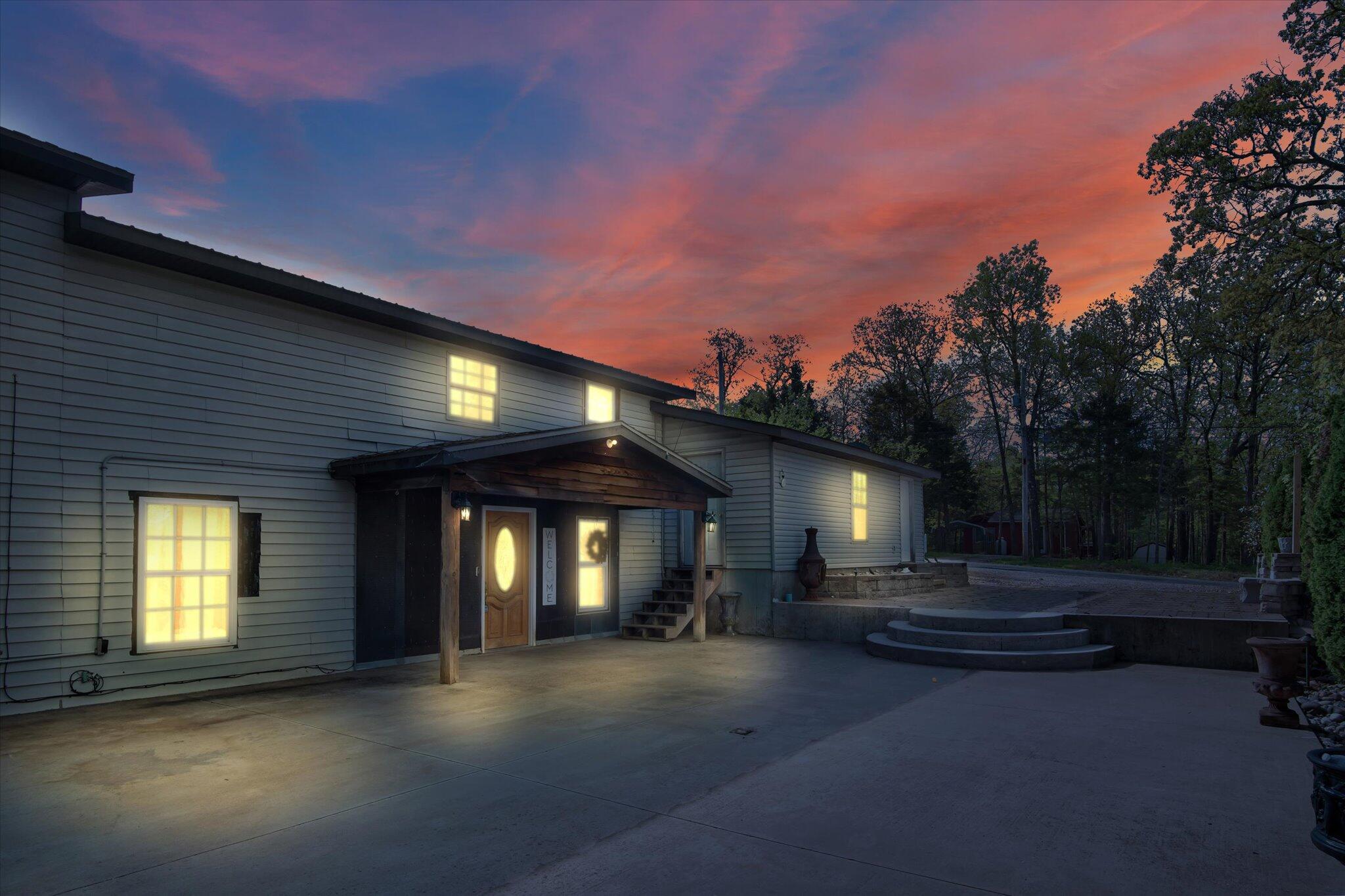 4155 Oakwood Road Property Photo 1