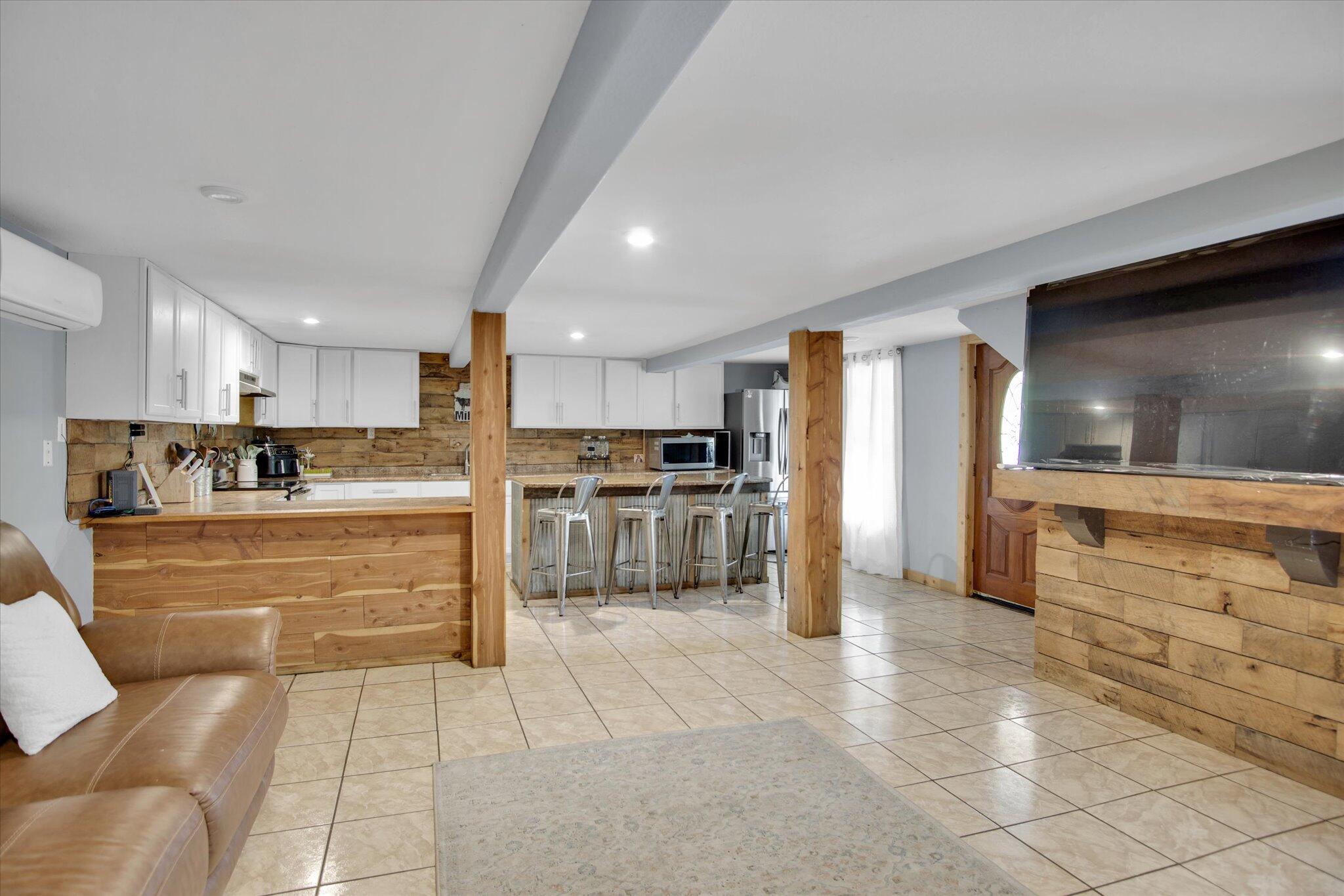 4155 Oakwood Road Property Photo 11