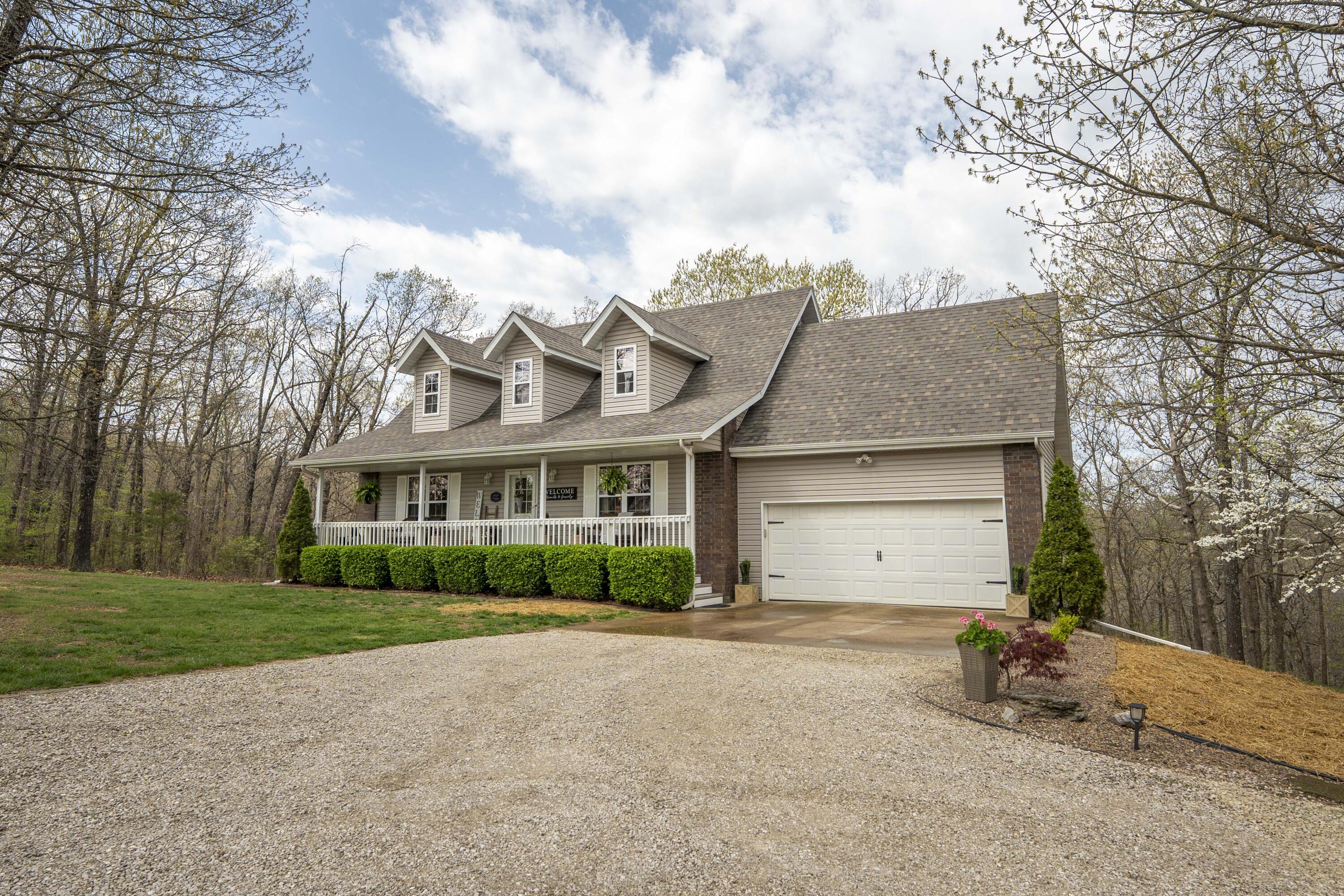 50 Tall Tree Drive Property Photo 1