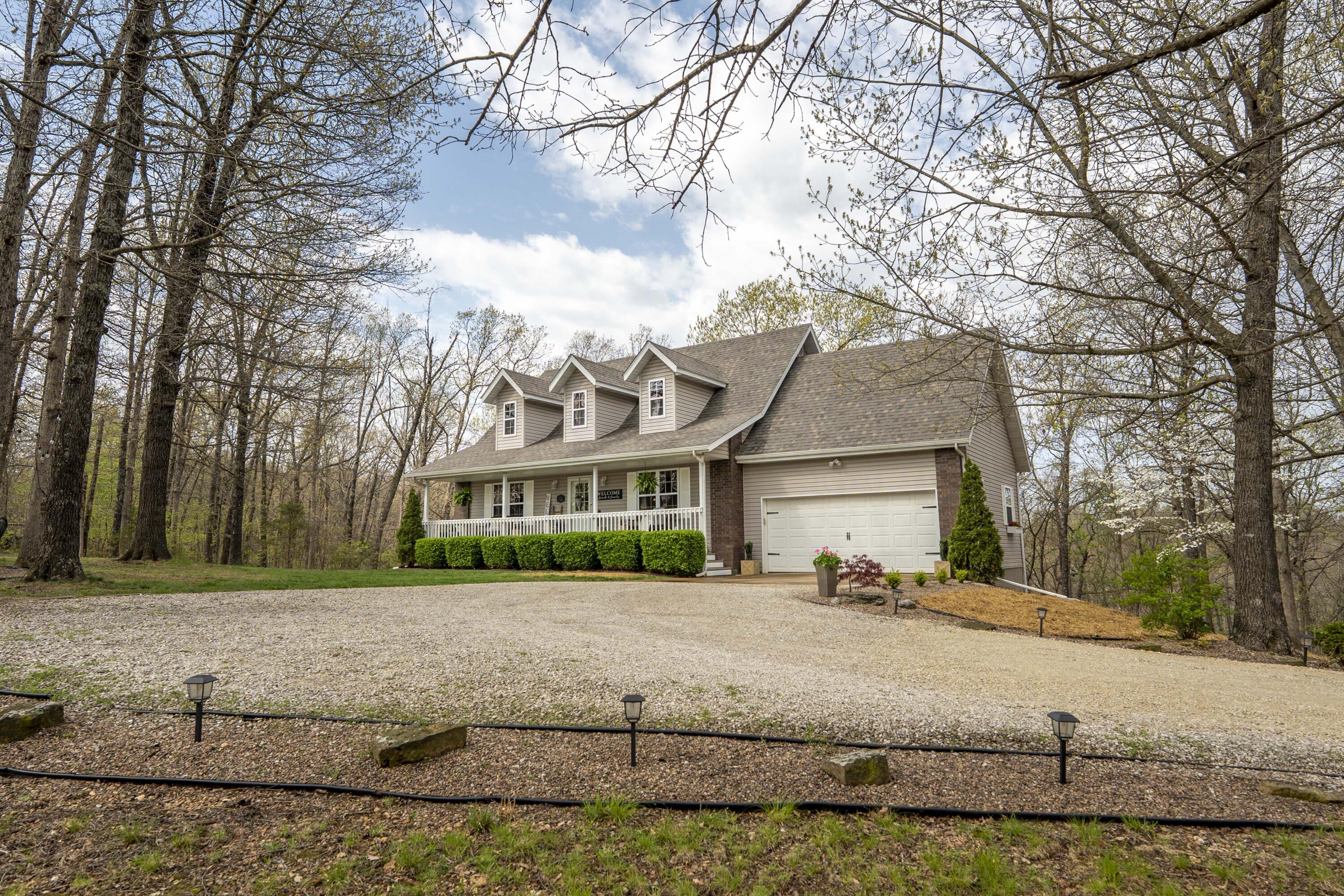 50 Tall Tree Drive Property Photo 4