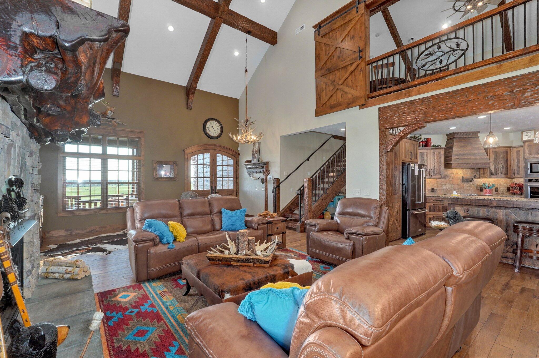 231 Cedar Stone Property Photo 4