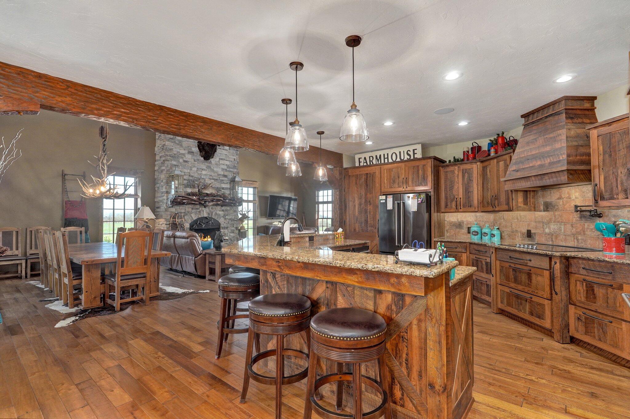 231 Cedar Stone Property Photo 12
