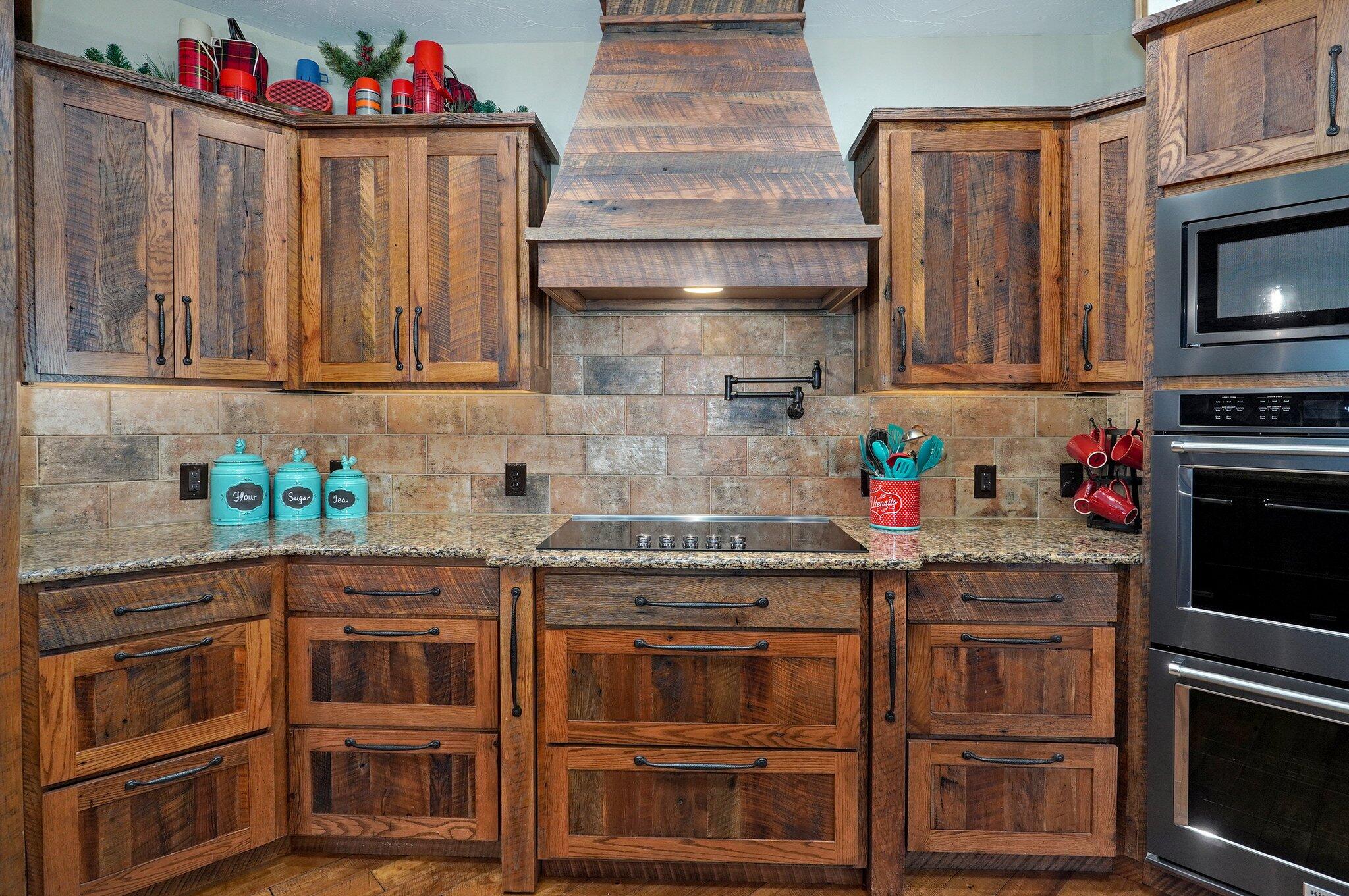 231 Cedar Stone Property Photo 13