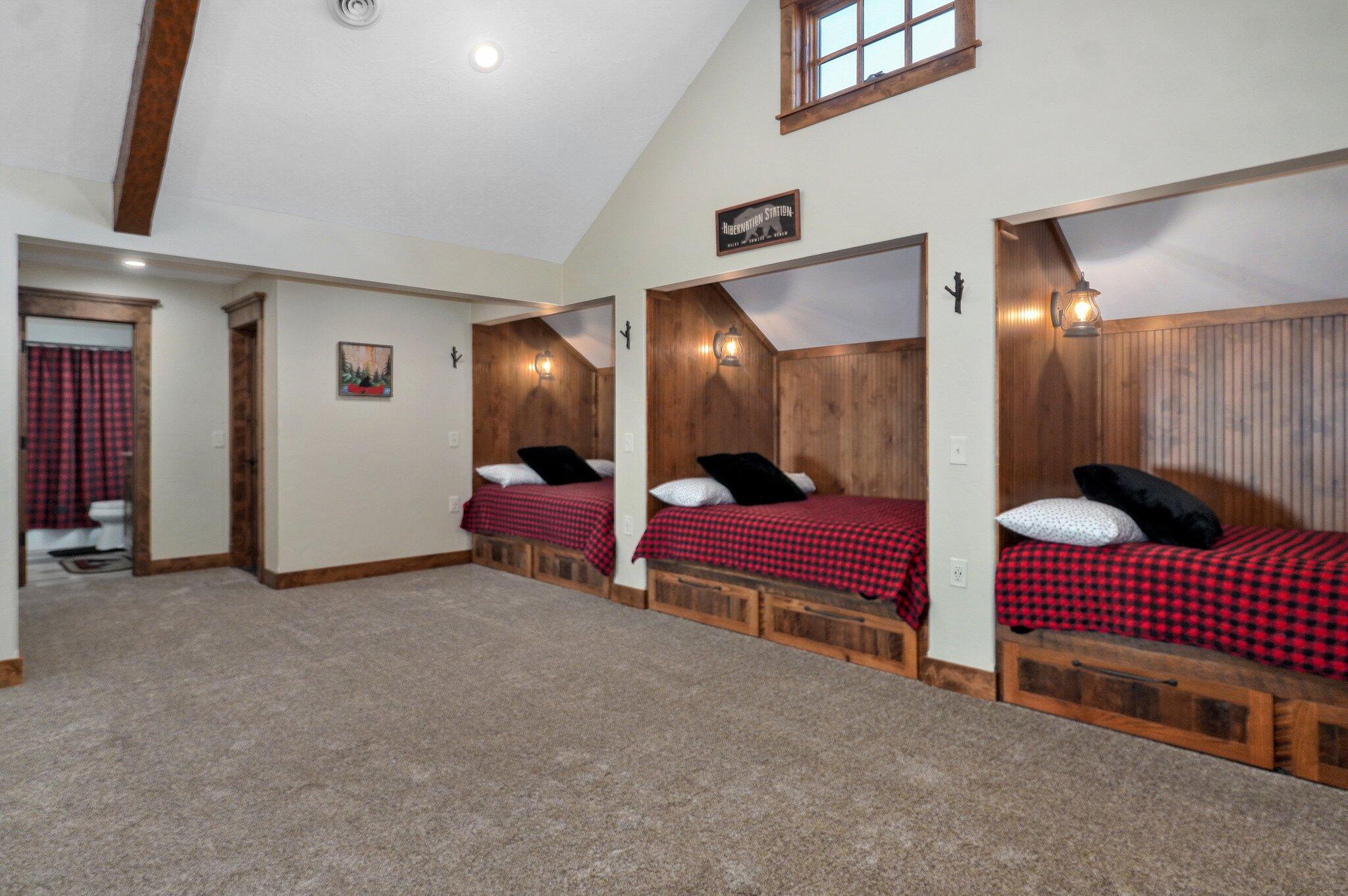 231 Cedar Stone Property Photo 31