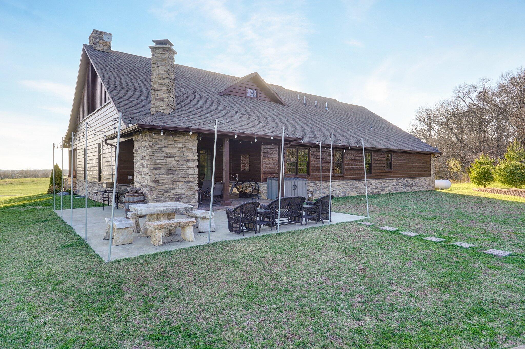 231 Cedar Stone Property Photo 38