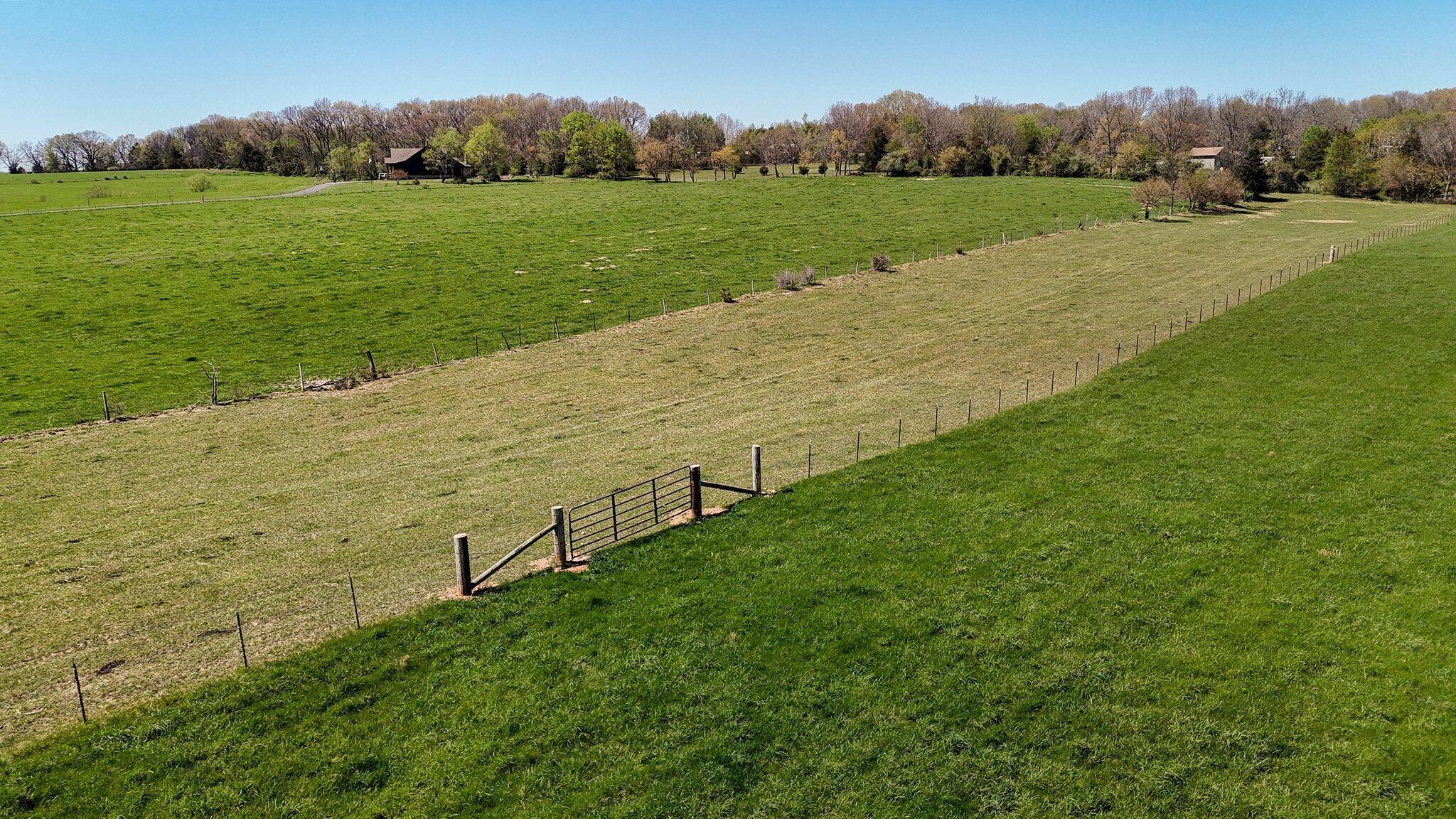 231 Cedar Stone Property Photo 58