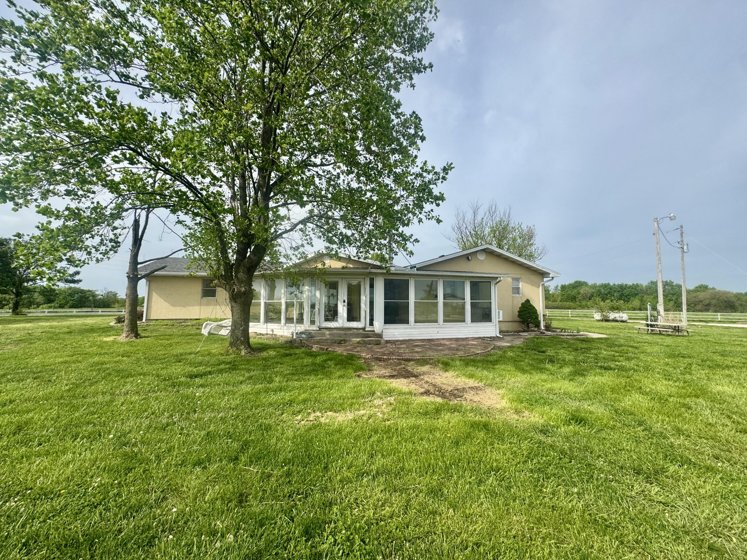 29288 Norway Road Property Photo 3