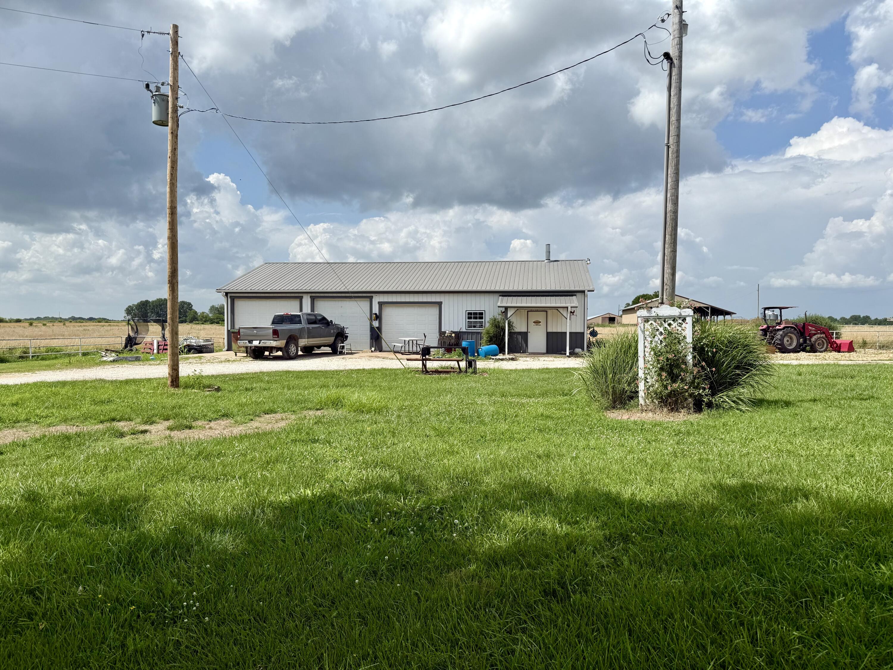 29288 Norway Road Property Photo 3