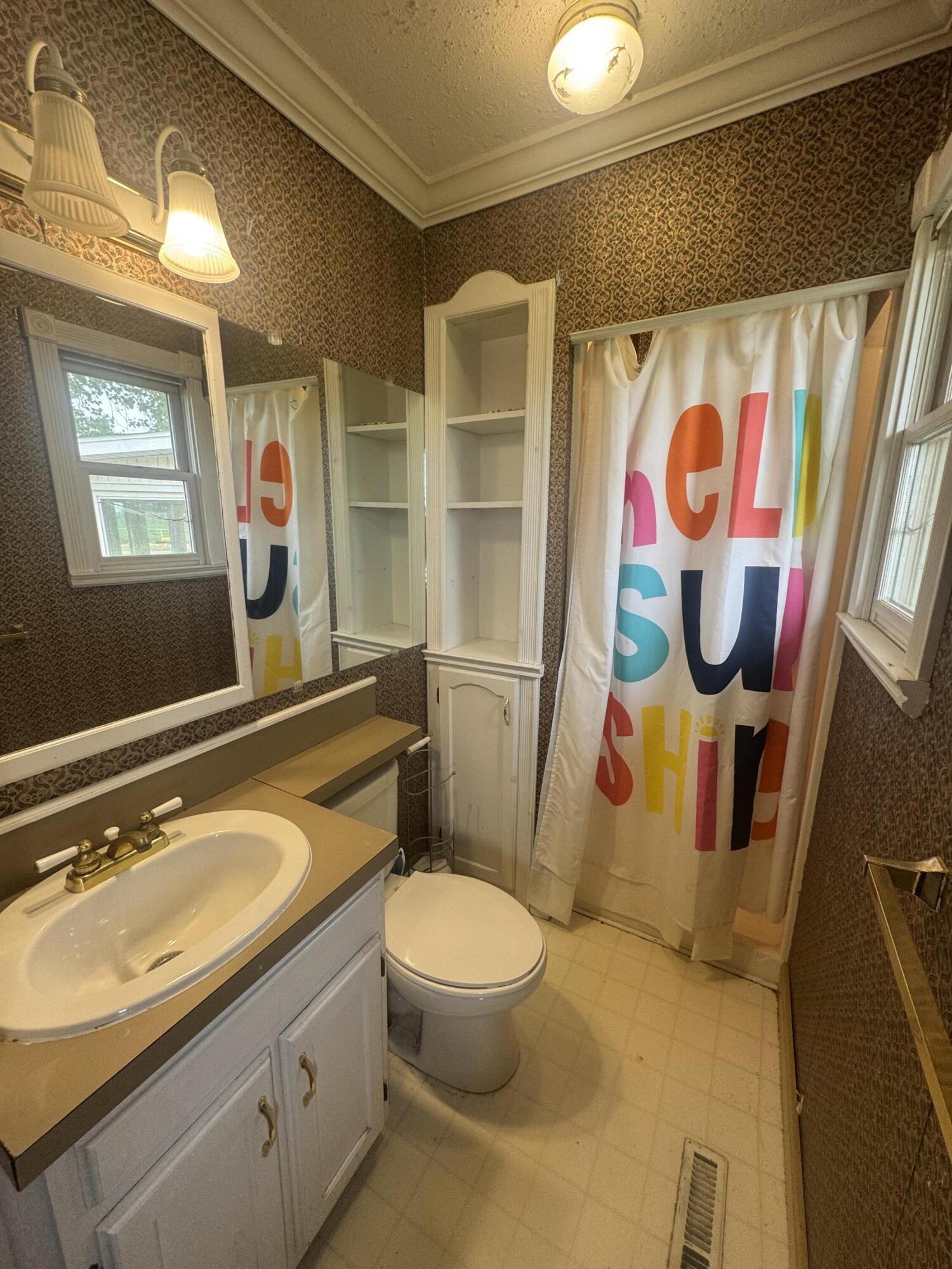 29288 Norway Road Property Photo 23
