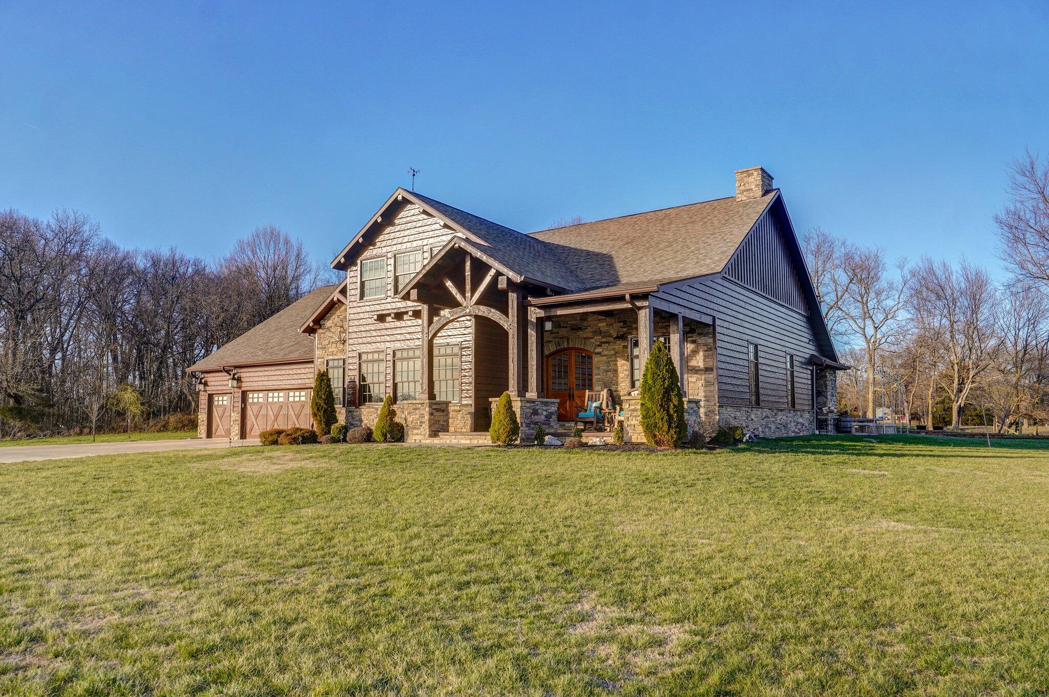 231 Cedar Stone Property Photo 3