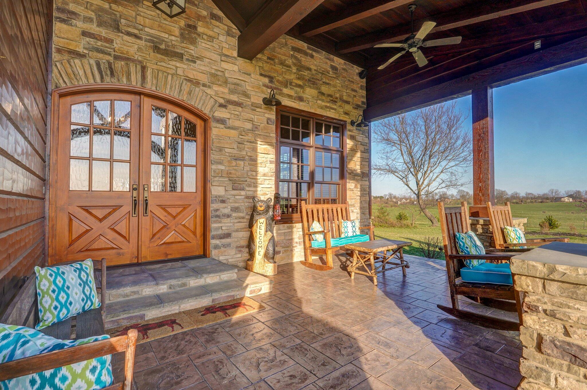 231 Cedar Stone Property Photo 4